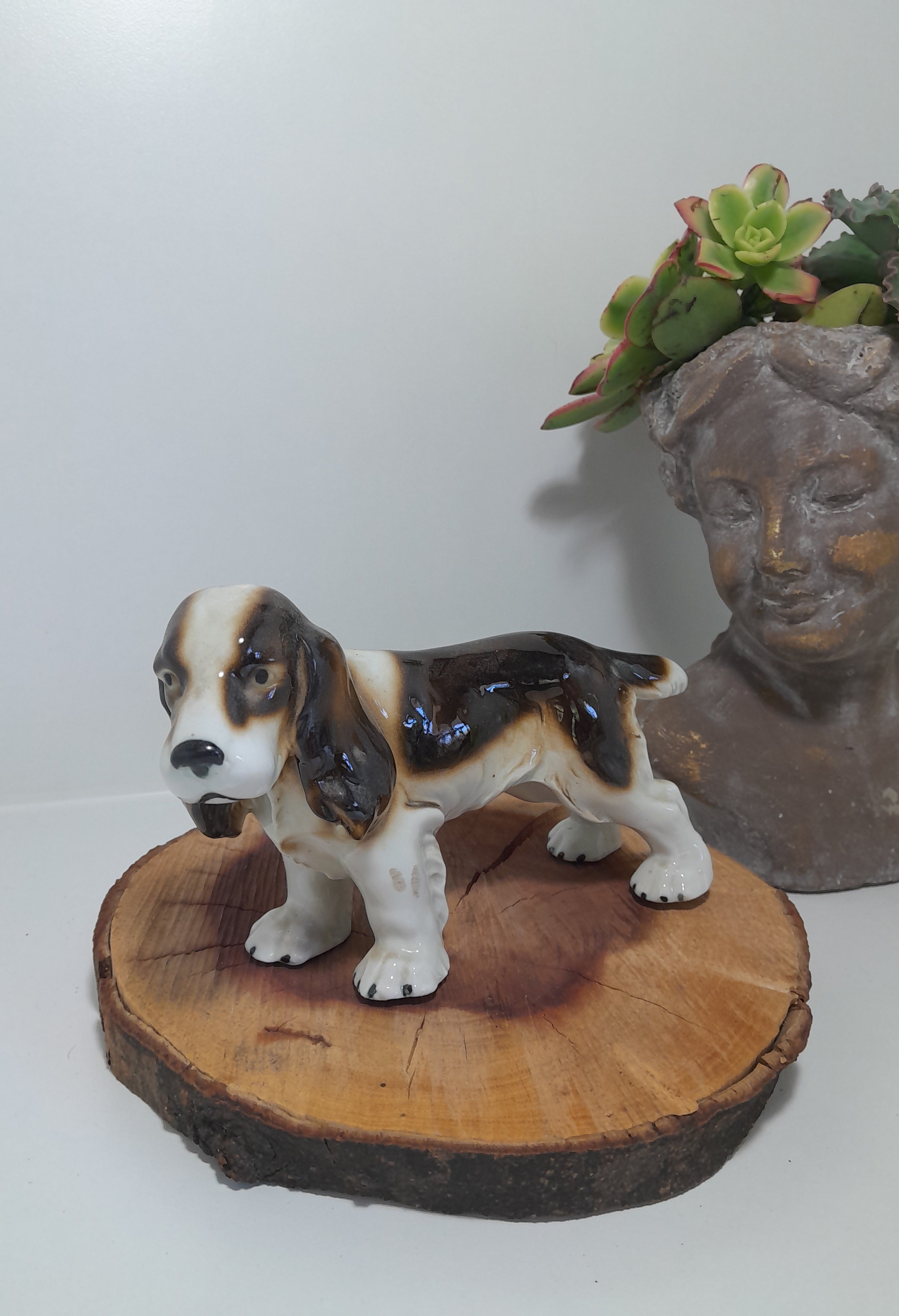 Vintage Porcelain Dog Figurine – Cocker / Springer Spaniel.