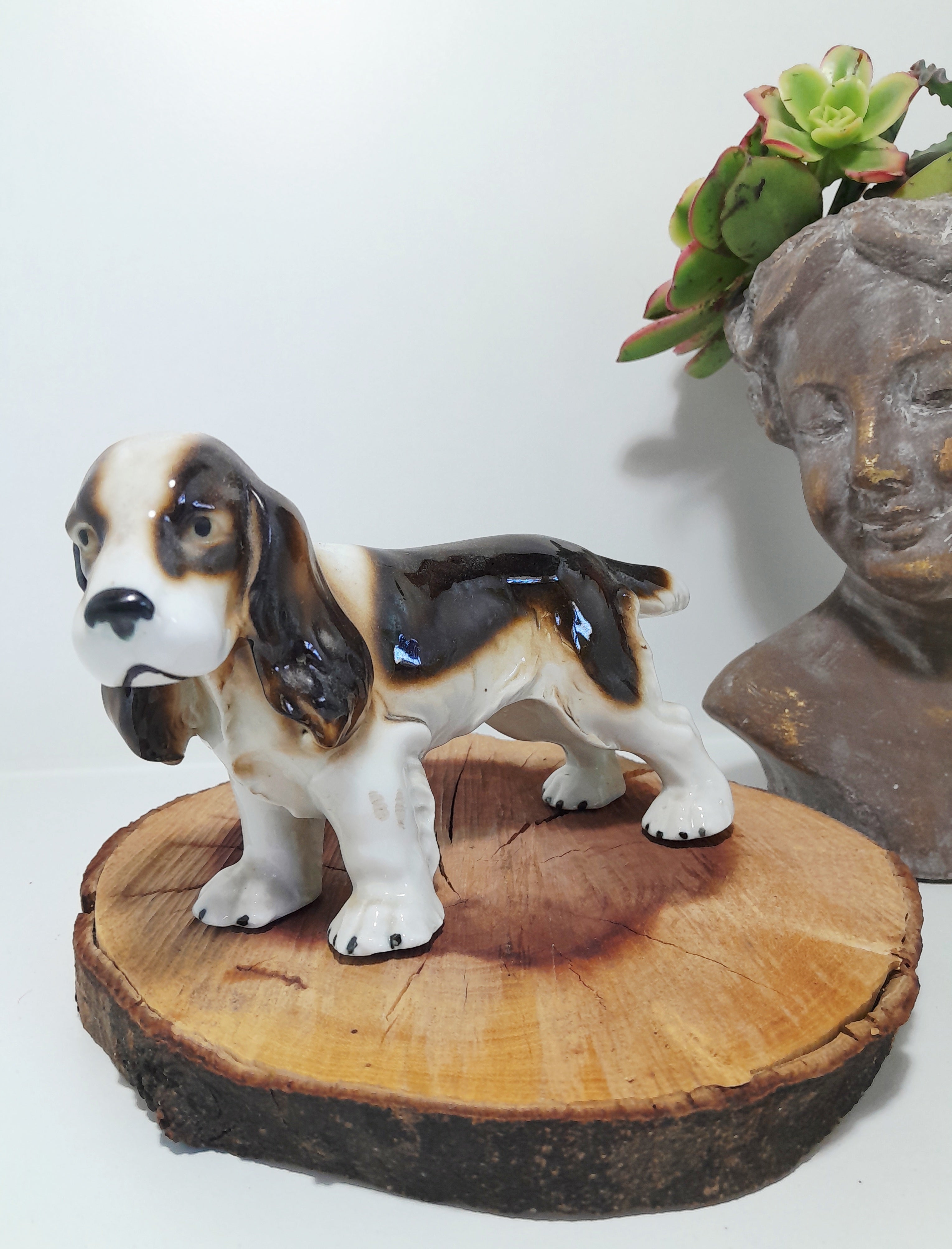 Vintage Porcelain Dog Figurine – Cocker / Springer Spaniel.