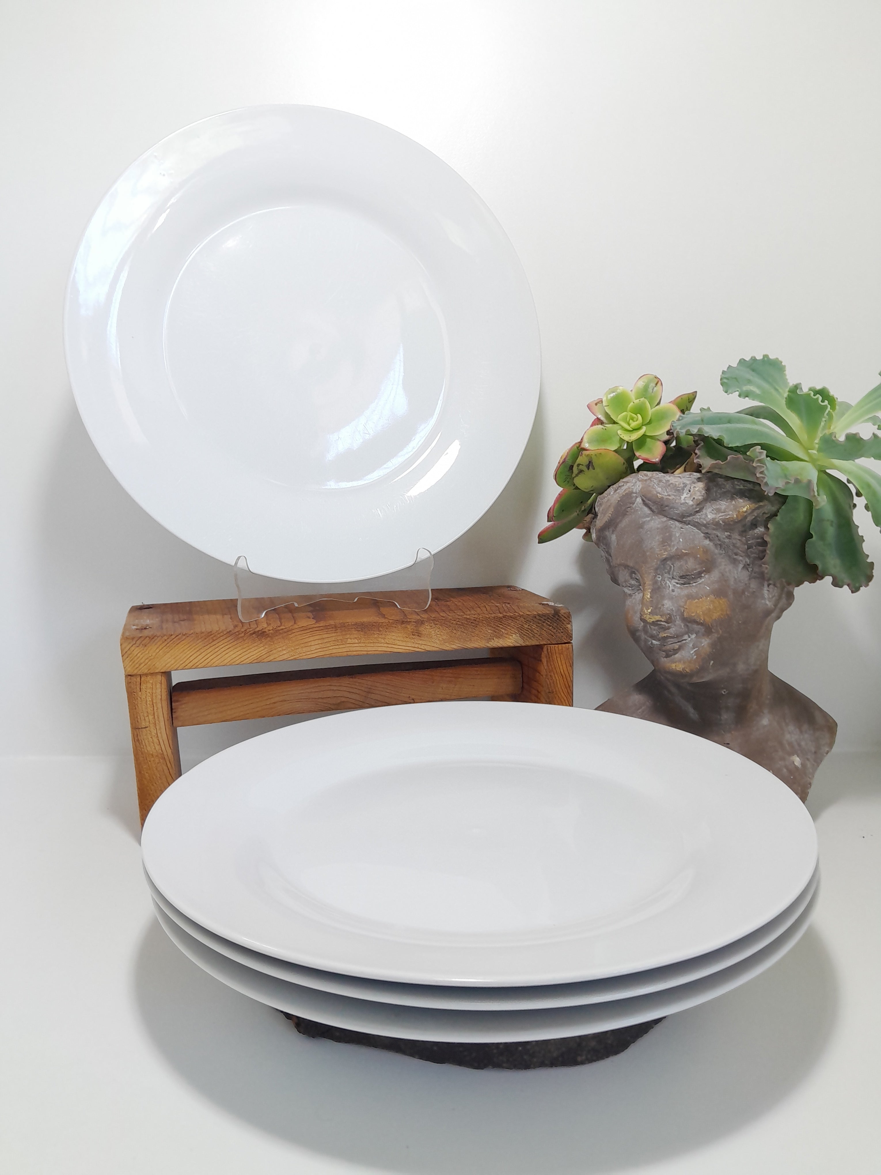 Set of 4 Classic White Dinner Plates