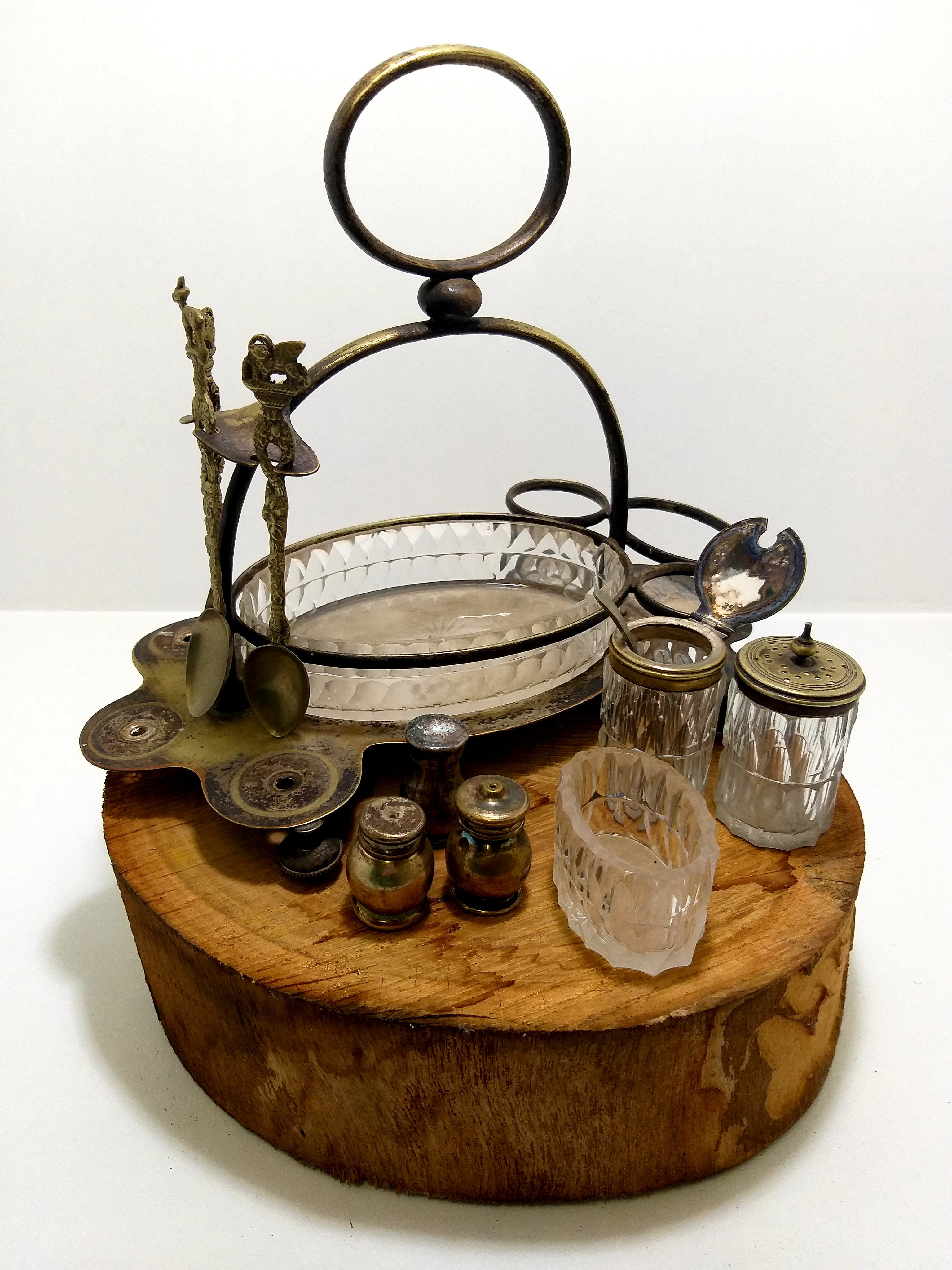 Antique Thomas White (c.1800’s) Silver Plated And Footed Cruet Stand