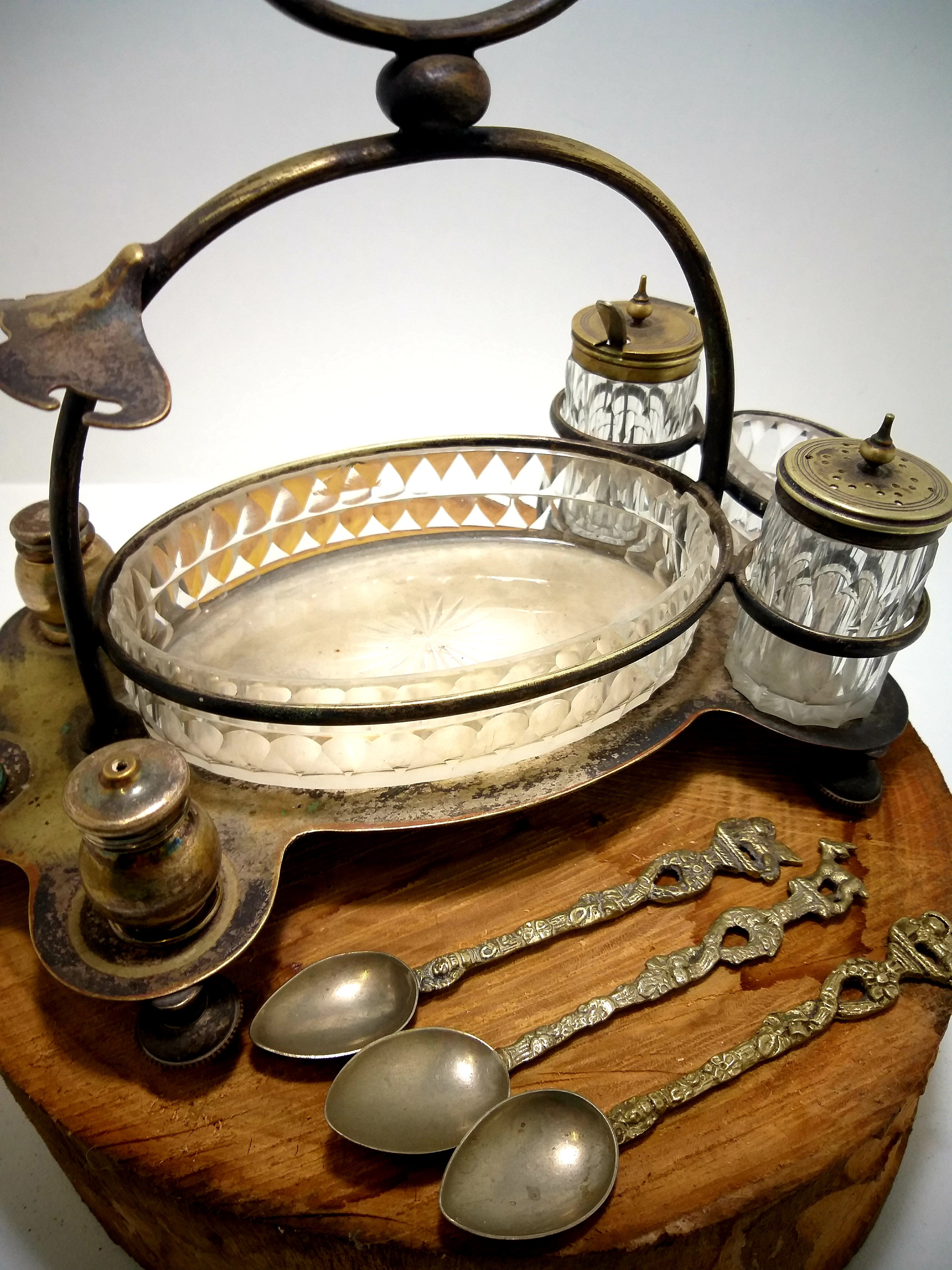 Antique Thomas White (c.1800’s) Silver Plated And Footed Cruet Stand
