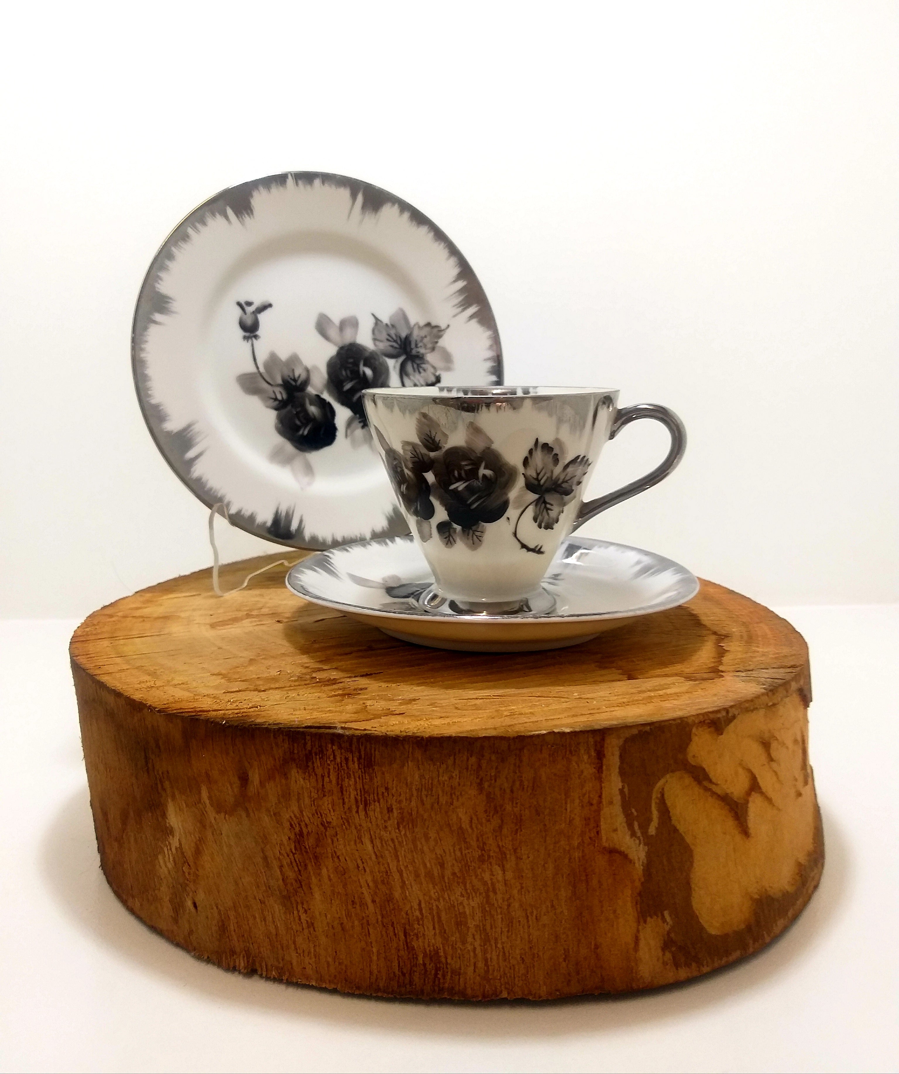 Shades Of Grey Unmarked Tea Trio – Cup, Saucer & Cake Plate