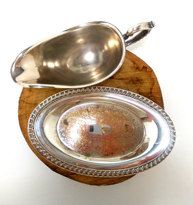 Pre 1950’s Vintage Silver Plated Gravy/Sauce Boat With Baroque Patterned Tray