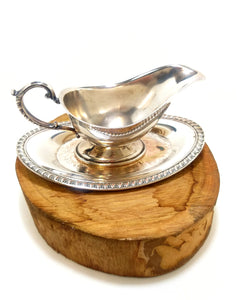 Pre 1950’s Vintage Silver Plated Gravy/Sauce Boat With Baroque Patterned Tray