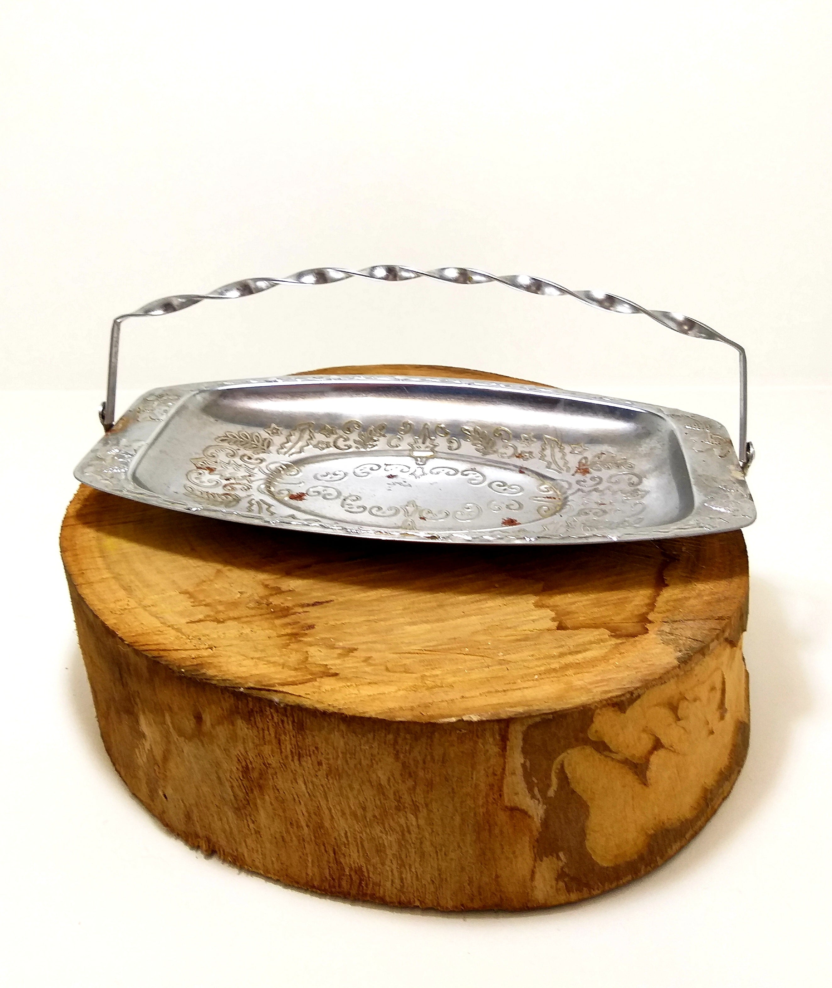 Vintage Silver Plated Display / Presentation Dish With Twist Swing Handle