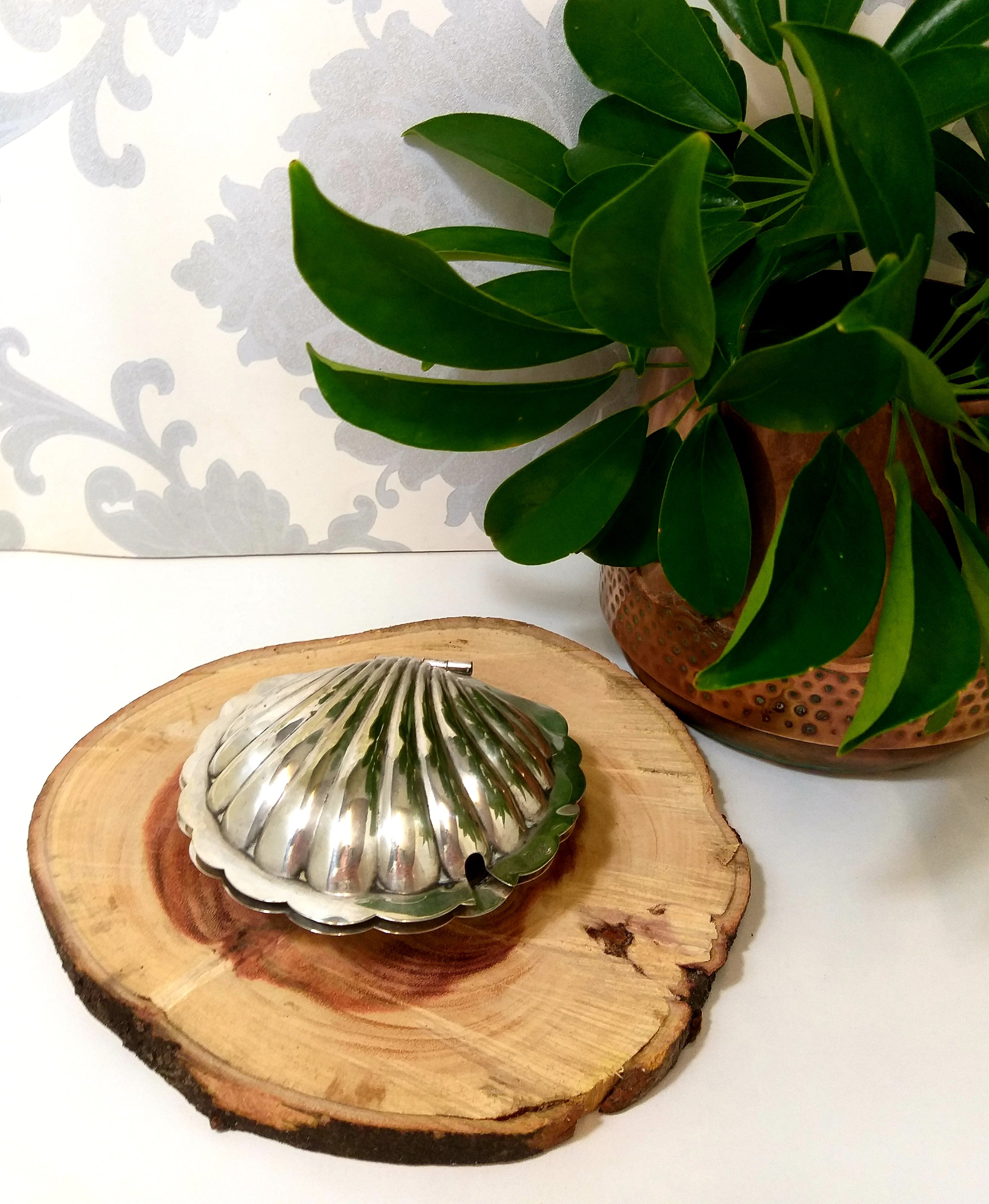 Vintage EPNS Silver plated Shell Shaped Butter Dish With Frosted Glass Liner