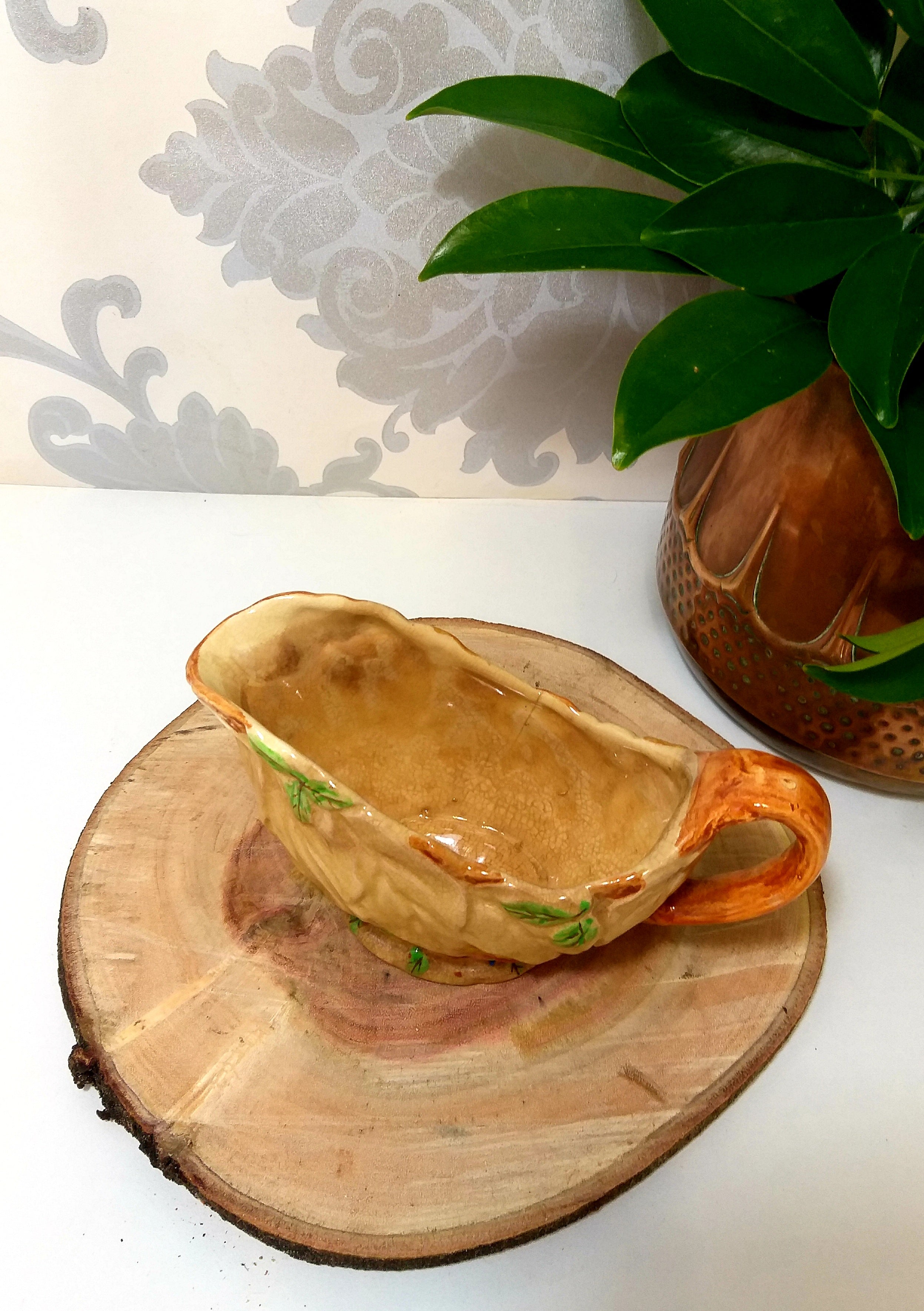 1950’s Vintage Brentleigh Ware Ceramic Gravy / Sauce Boat – Leaf Design
