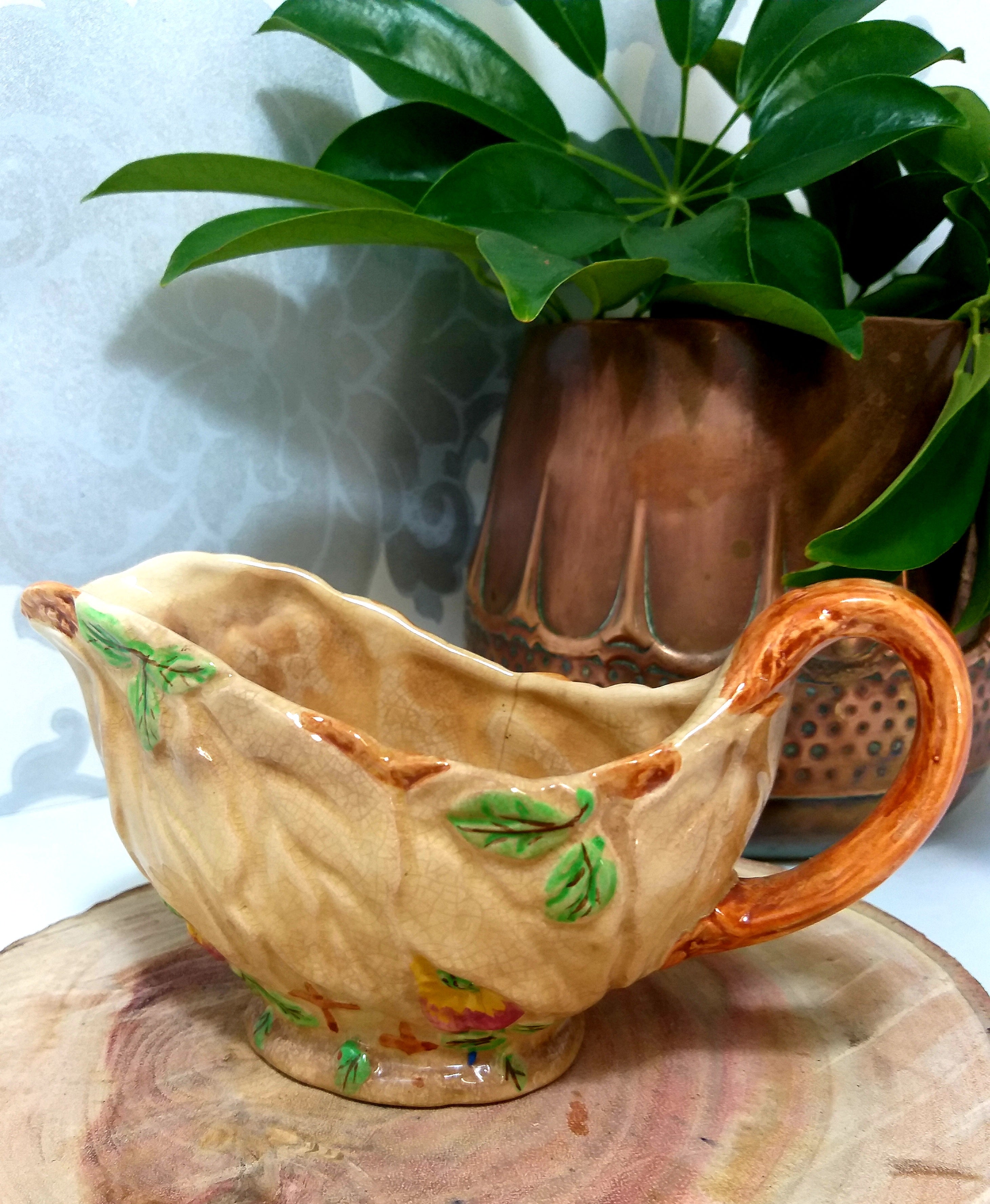 1950’s Vintage Brentleigh Ware Ceramic Gravy / Sauce Boat – Leaf Design
