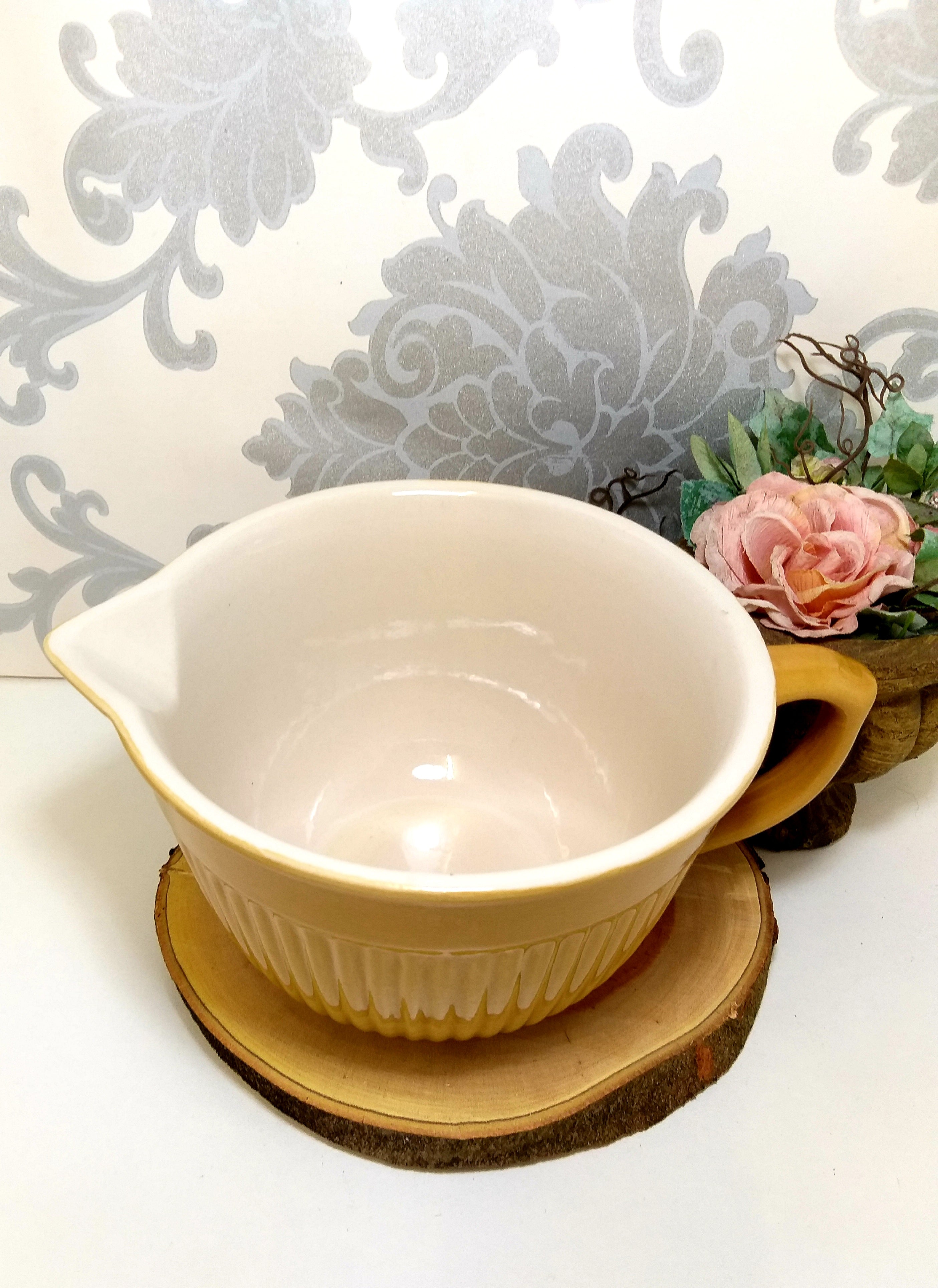 Beautiful Soft Brown Coloured Mixing Bowl With Spout & Handle