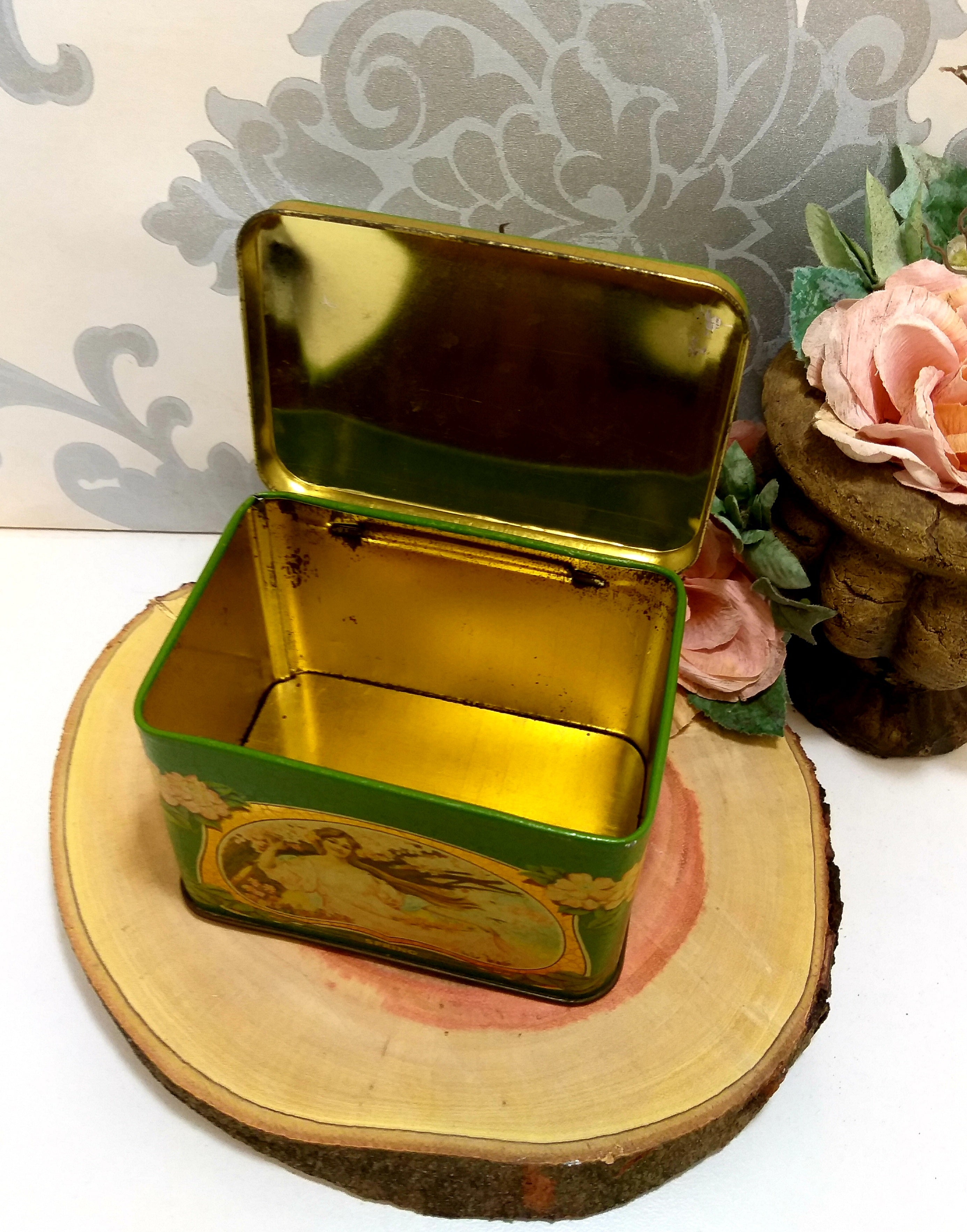 Collectable Vintage Green & Gold Tin With Lacquered Effect