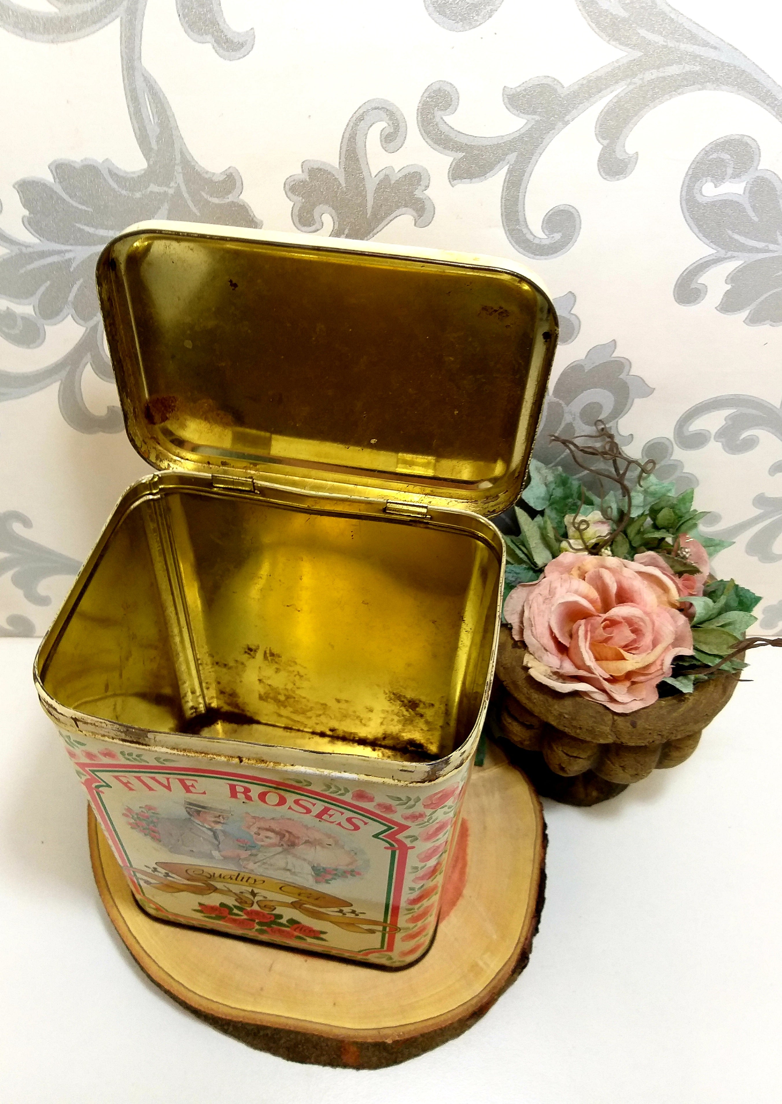 Collectable Vintage Five Roses Tea Tin