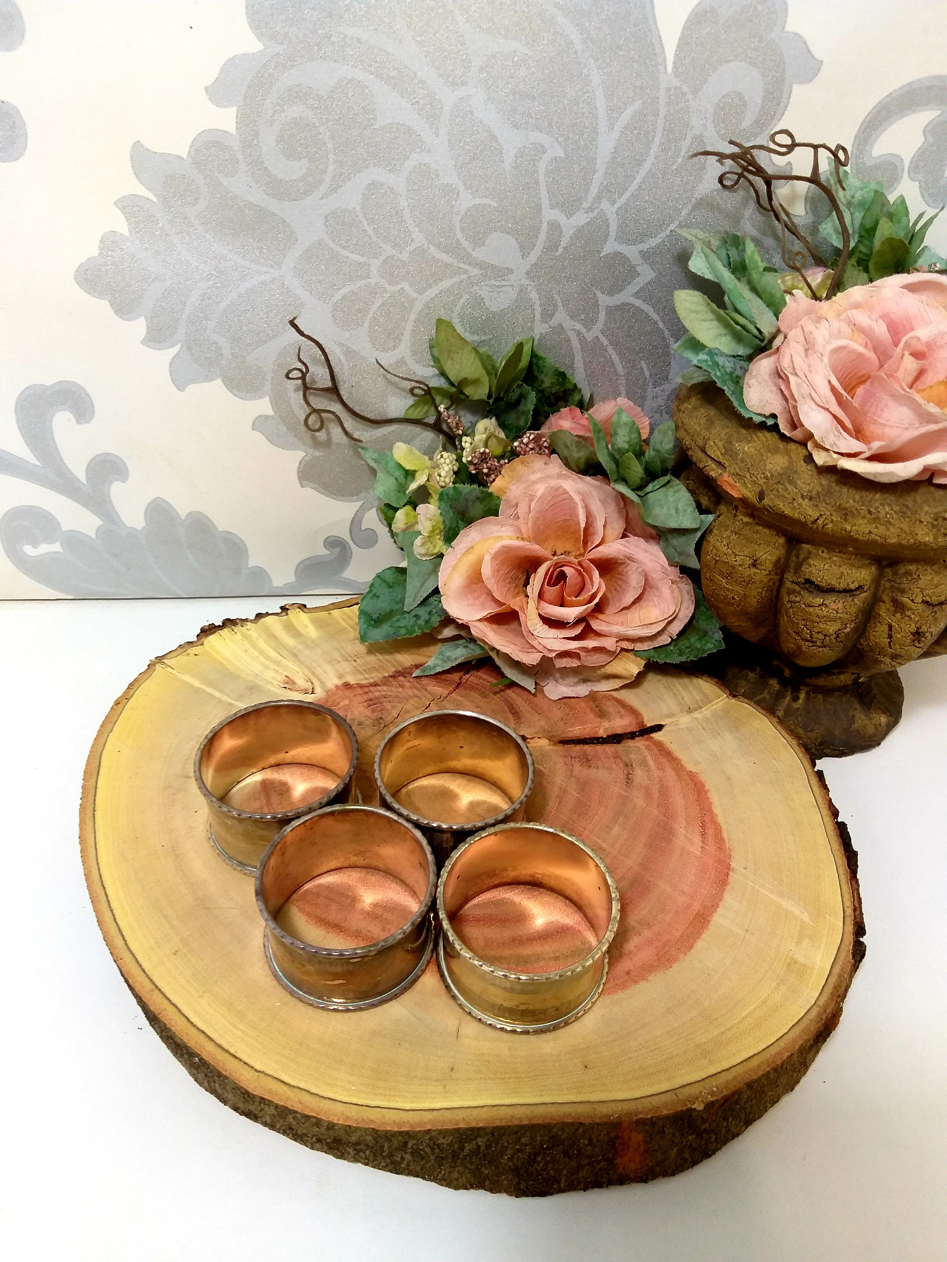 Set Of 4 Silver Plated Napkin Rings – Double Wave Pattern Band