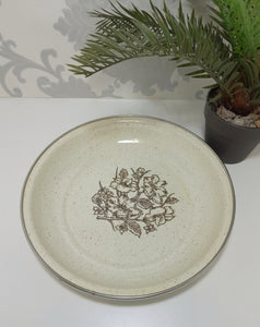 Vintage Wheat Coloured Enamel Pie Dish With Brown Flower Bouquet & Speckles