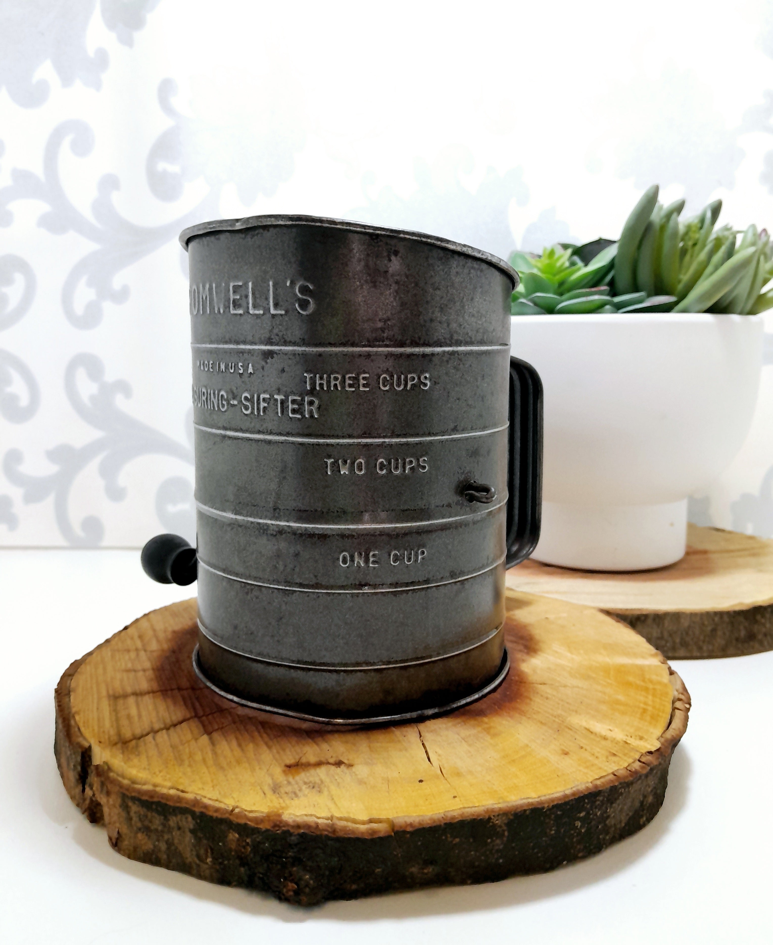 Vintage Iconic Kitchen Classic Bromwell’s Three-Cup Flour Sifter