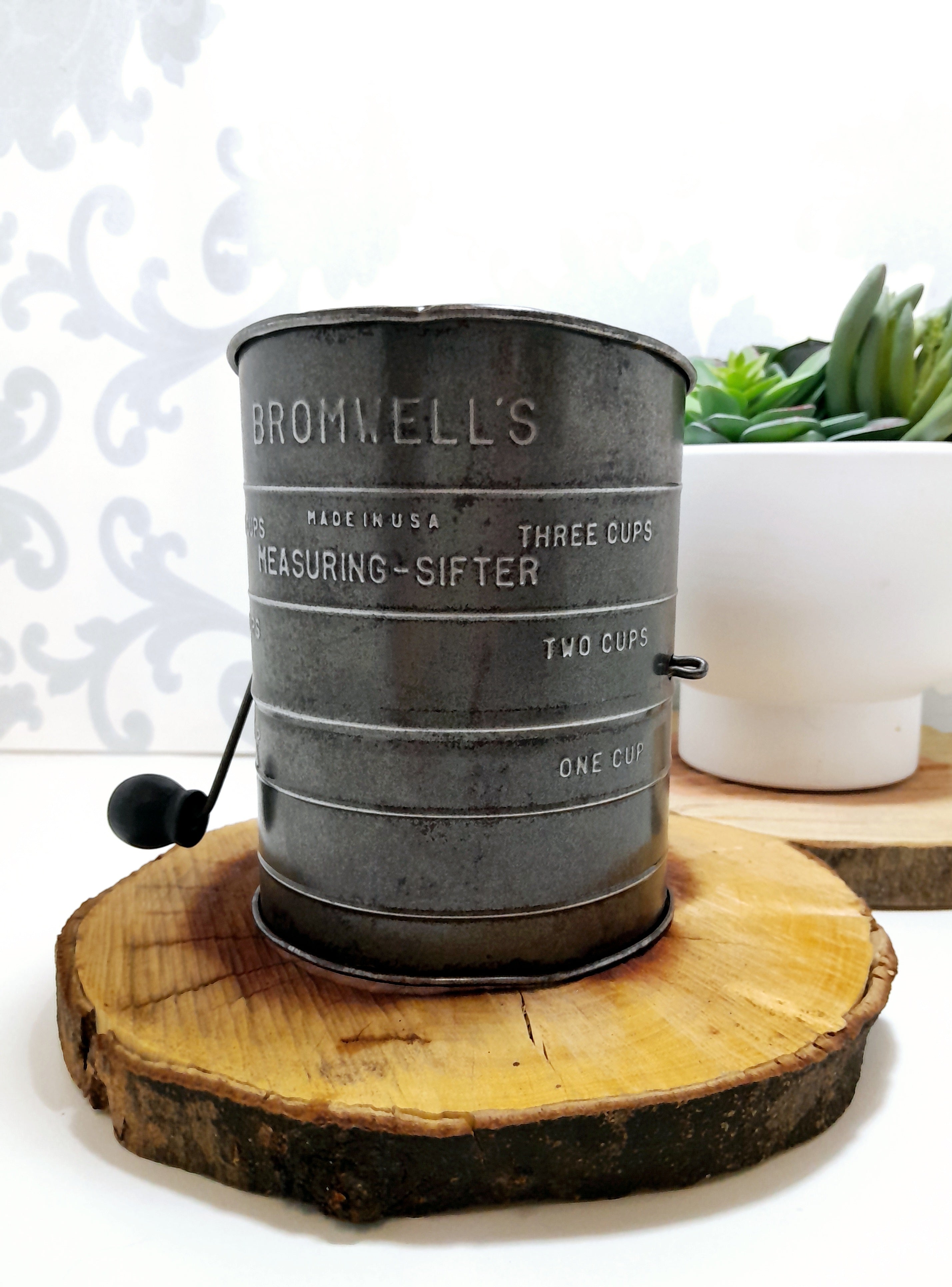 Vintage Iconic Kitchen Classic Bromwell’s Three-Cup Flour Sifter