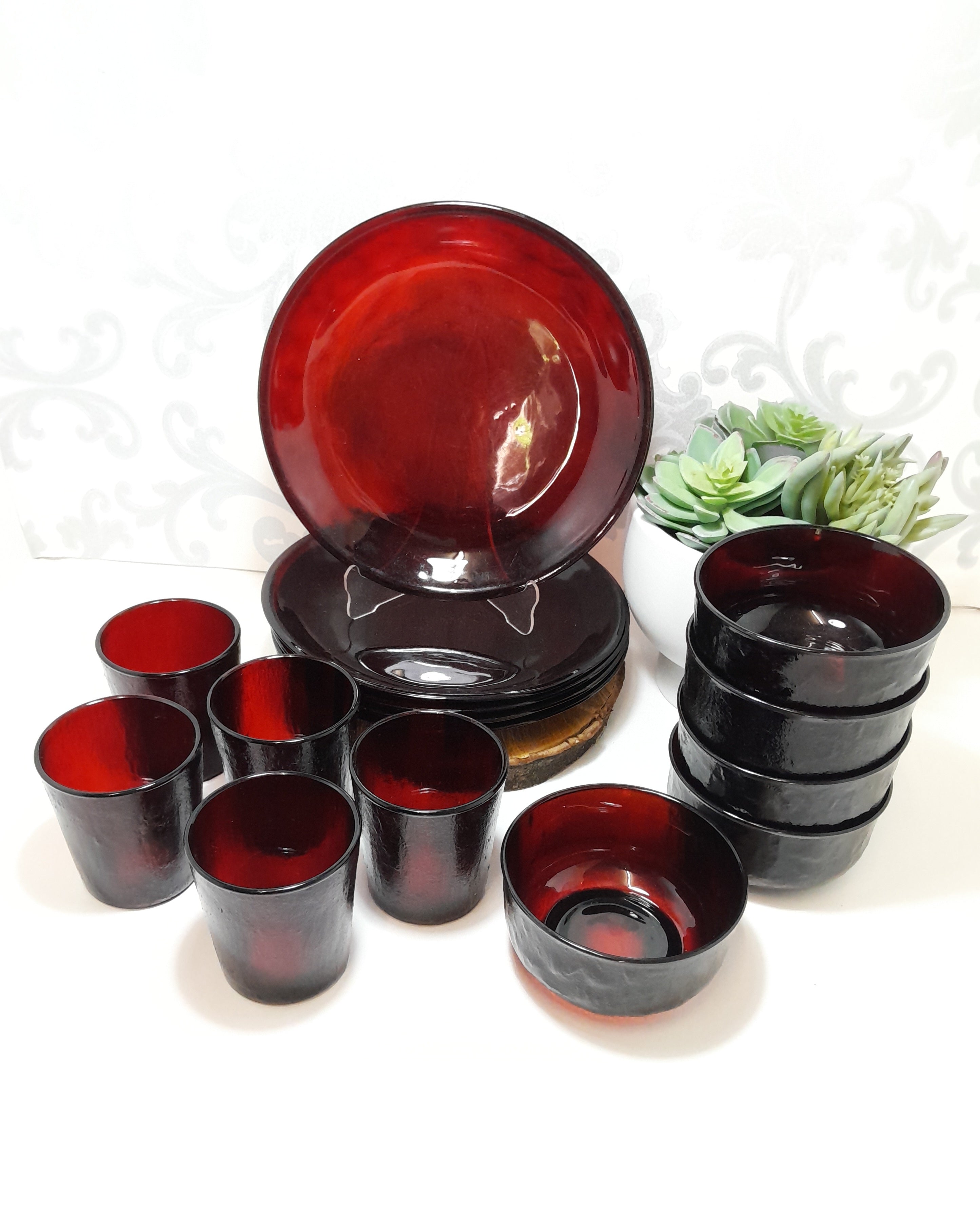 15 Piece Ruby Red Vintage Glass Breakfast Set – Plates, Bowls & Tumblers