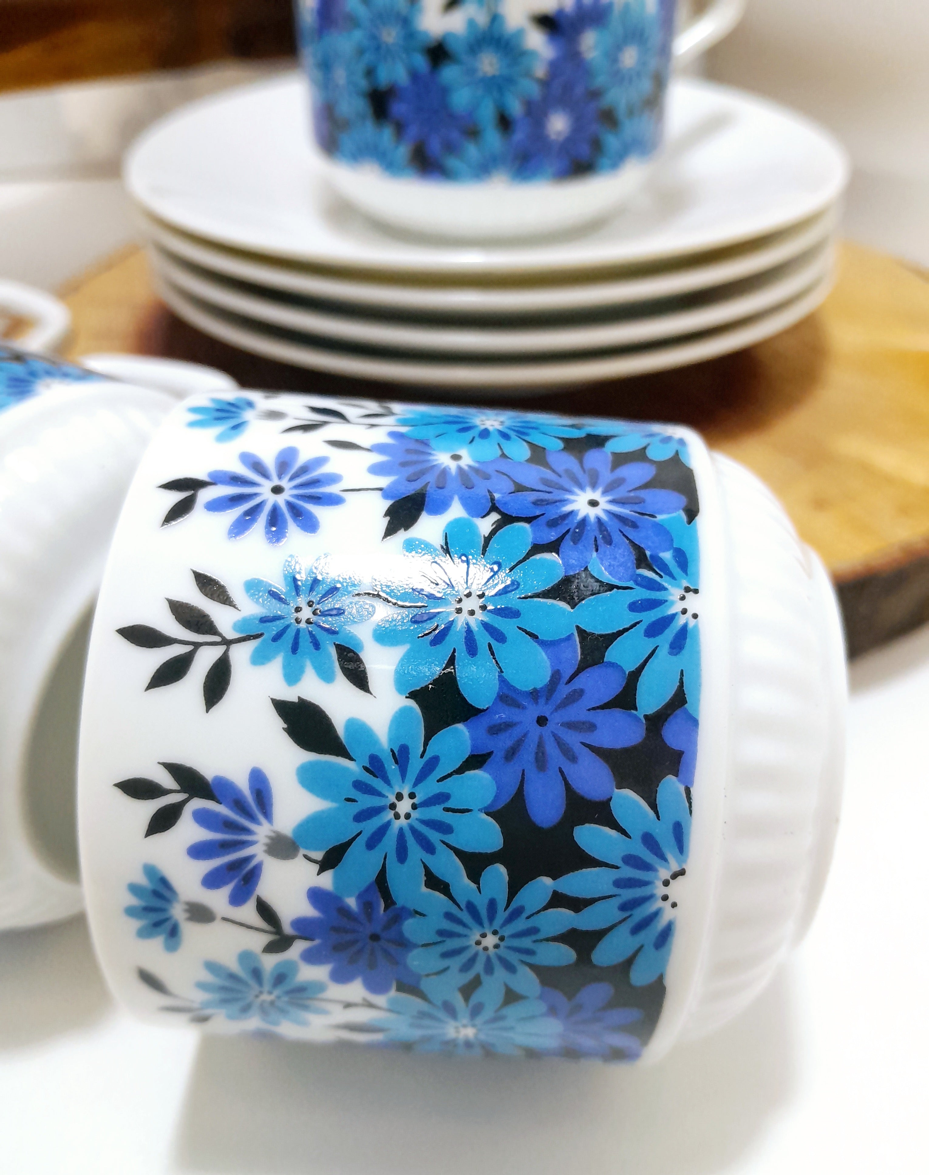 Set Of 5 Dainty & Fine Retro Blue & White Japanese Cups & Saucers