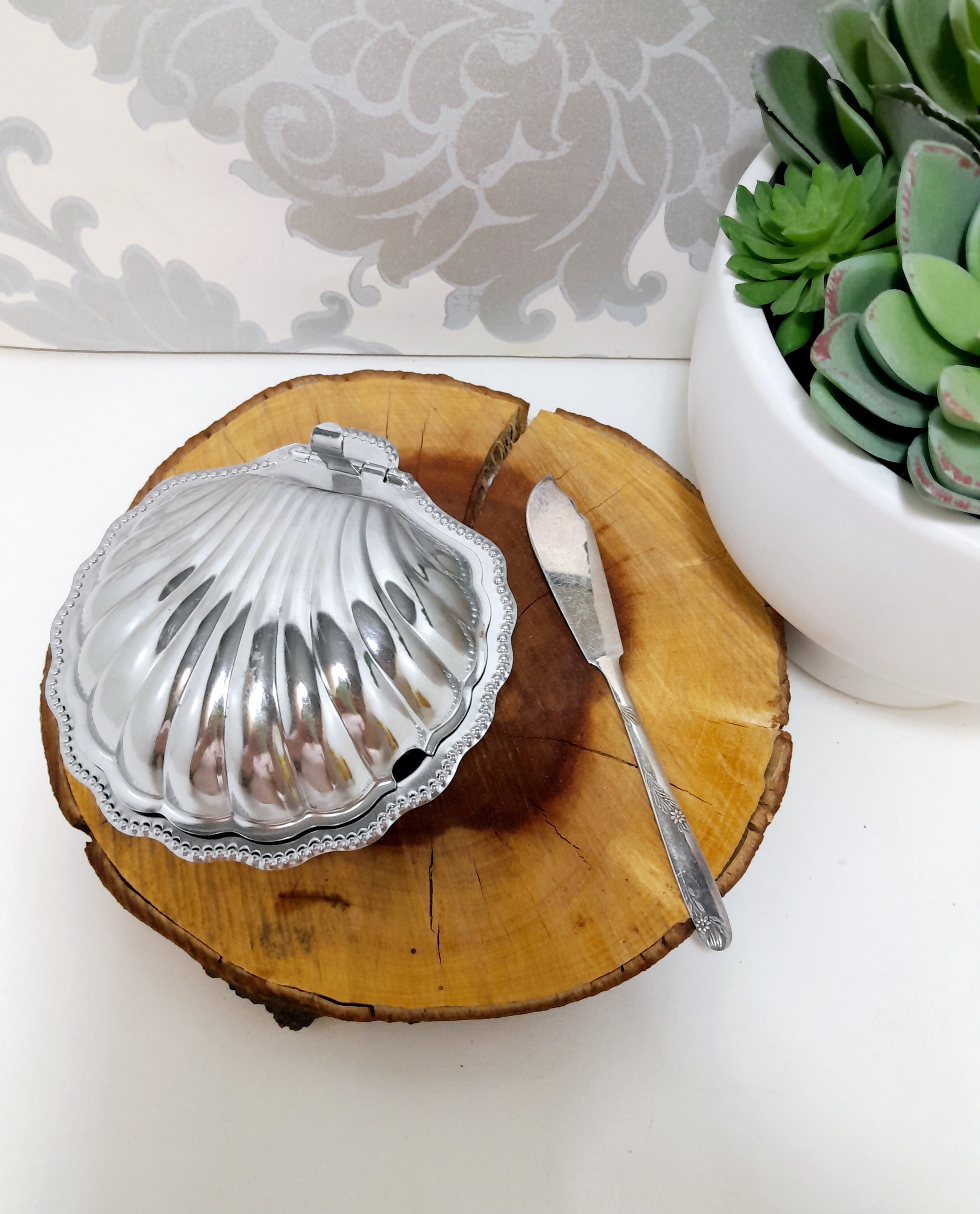 Silver Metal Shell Butter Dish With Blue Glass Liner & Angora EPNS Butter Knife