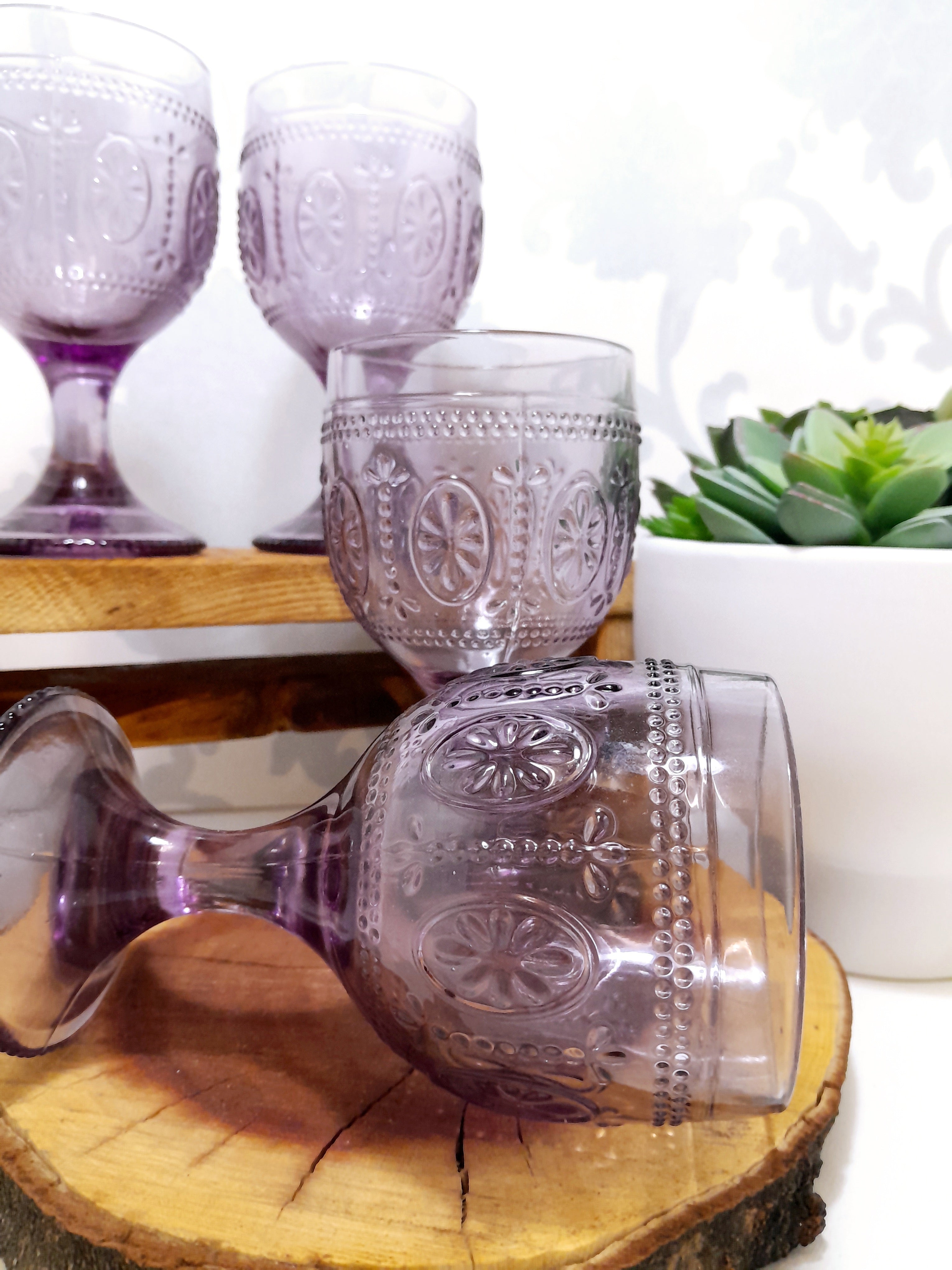 Contemporary Set Of 4 Purple Stemmed Wine Glasses