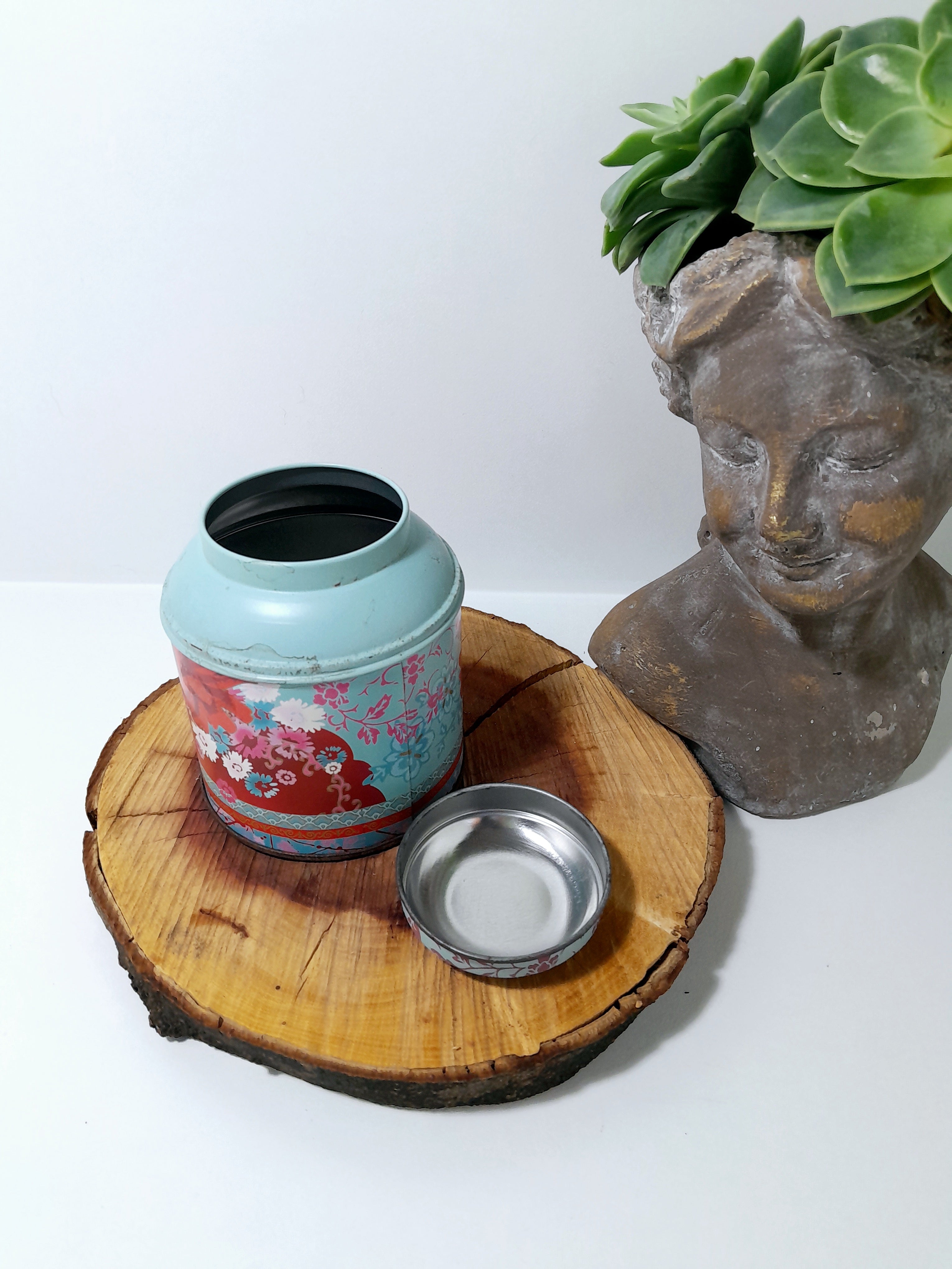 Vintage Woolworths Rooibos Tea Tin – Light Blue With Deep Pink