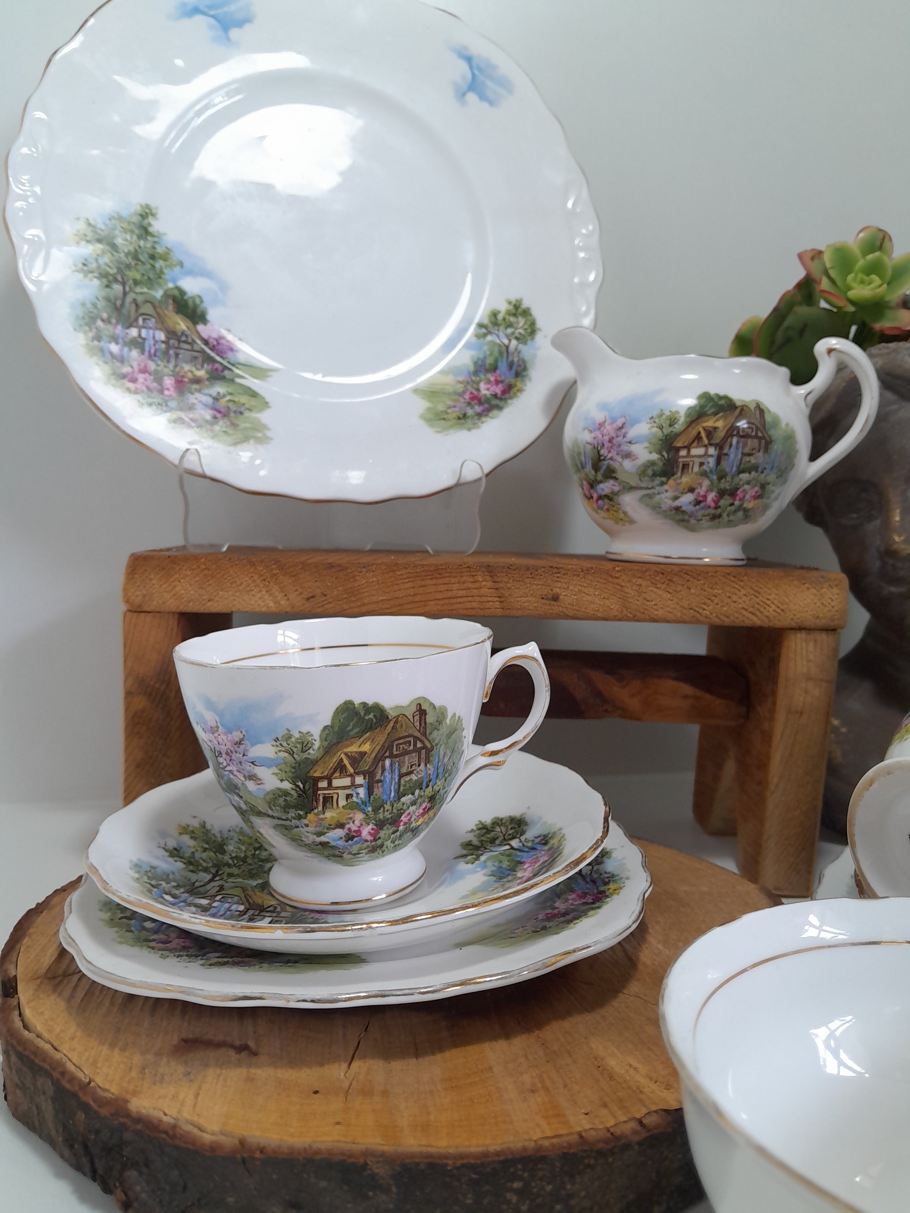 Vintage Royal Vale Bone China Tea Set – 15 Pieces