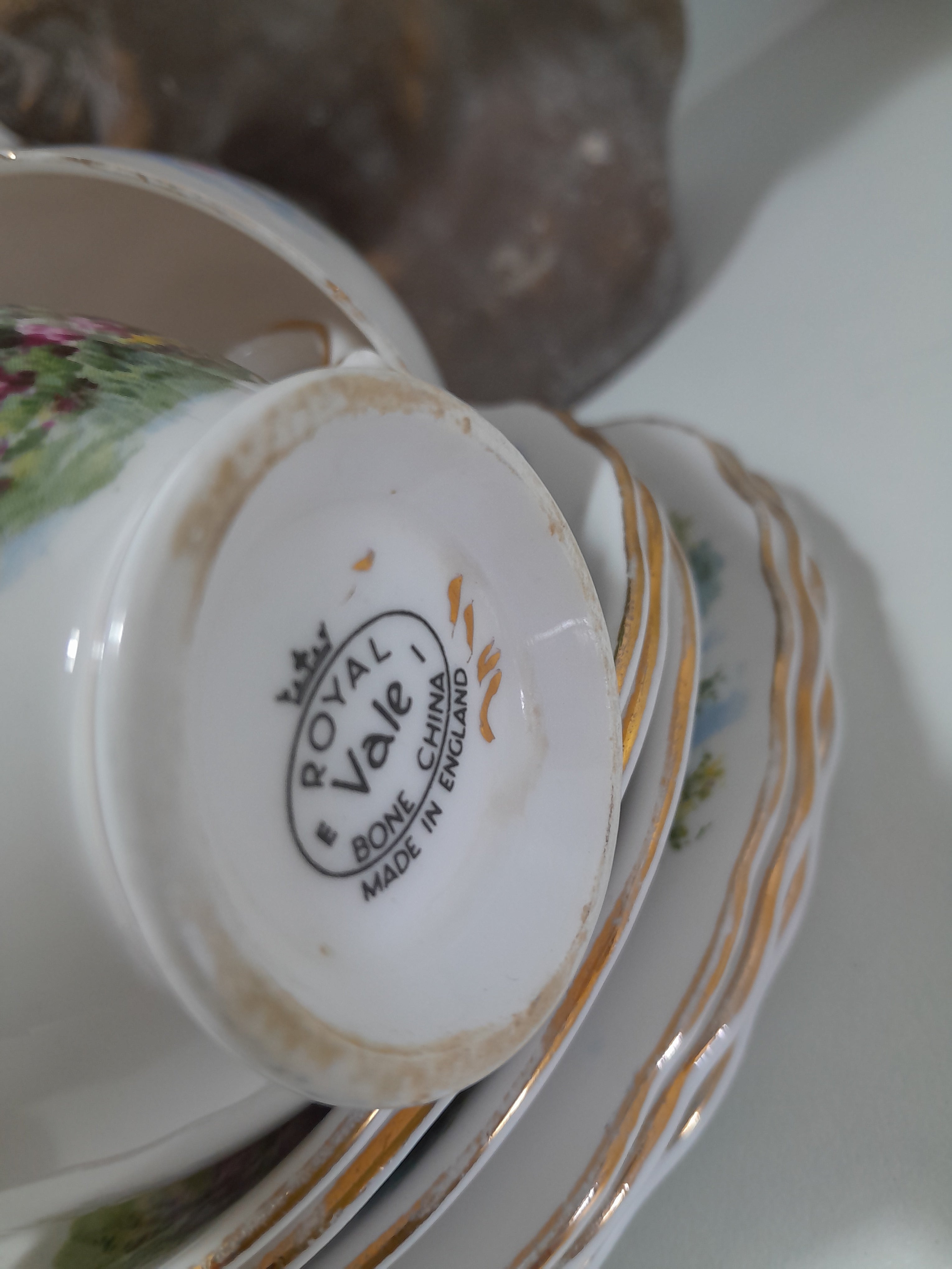 Vintage Royal Vale Bone China Tea Set – 15 Pieces