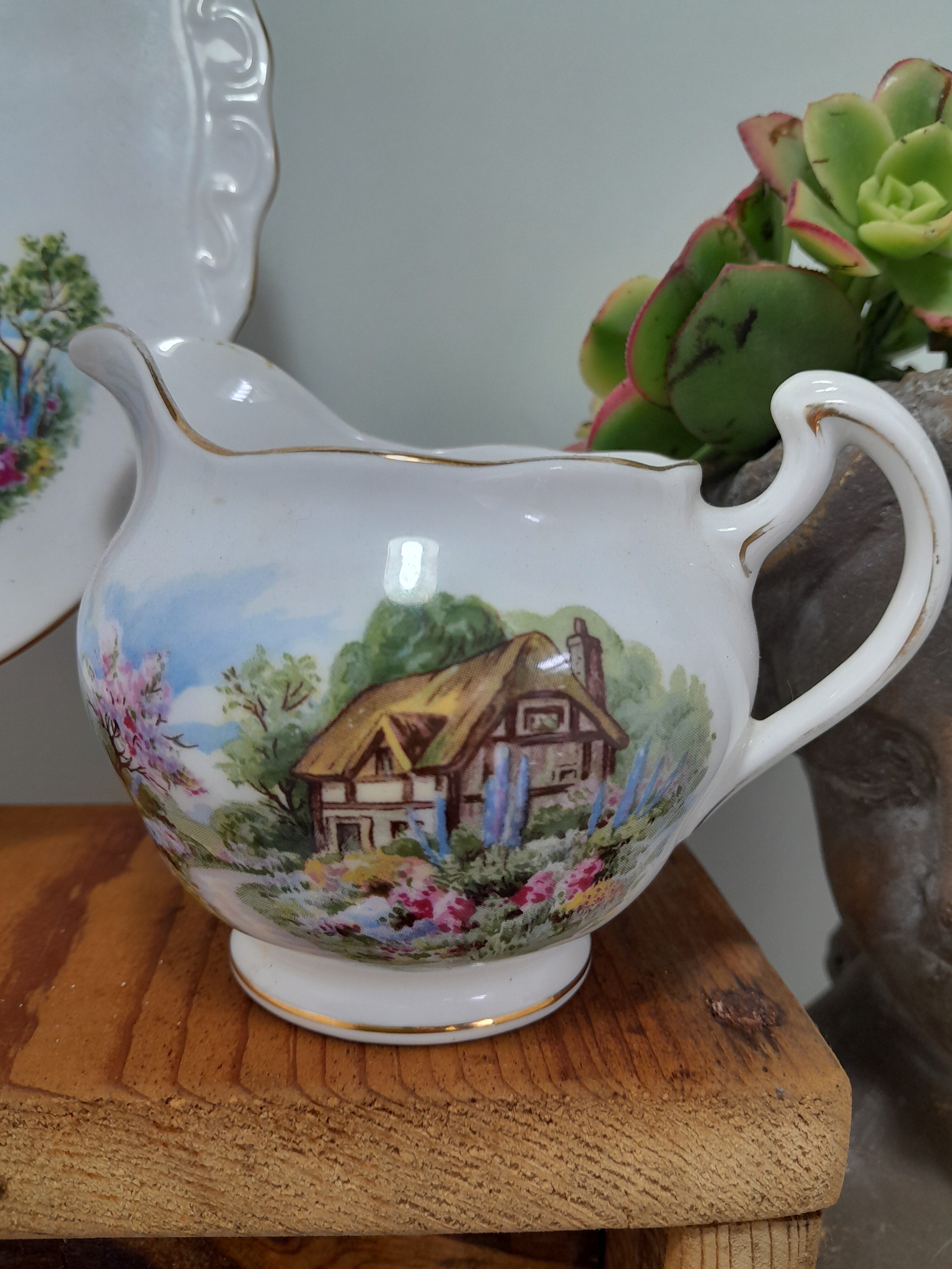 Vintage Royal Vale Bone China Tea Set – 15 Pieces