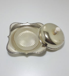 Vintage Deco Yeoman Silver Plated Lidded Butter Dish with Frosted Glass Liner