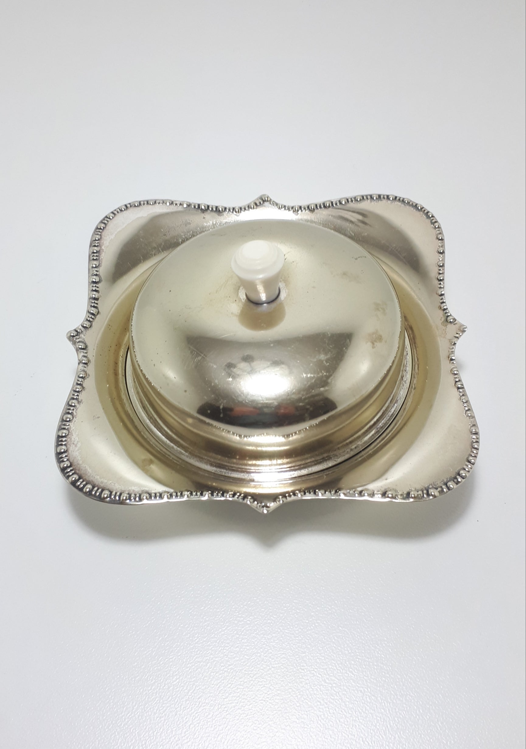 Vintage Deco Yeoman Silver Plated Lidded Butter Dish with Frosted Glass Liner