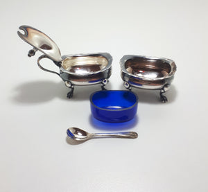 1960's Vintage Barker Ellis Silver Plated & Paw Footed Open Salt & Matching Mustard Pot With Removable Blue Liner & Mustard Spoon