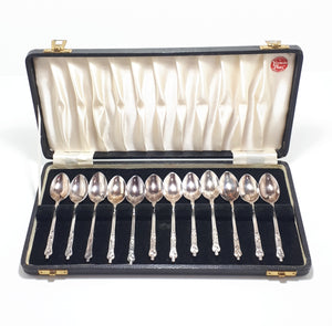 Antique Set Of 12 Yeoman Silver Plated Apostle Spoons in Original Presentation Case