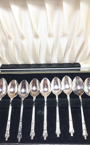 Antique Set Of 12 Yeoman Silver Plated Apostle Spoons in Original Presentation Case
