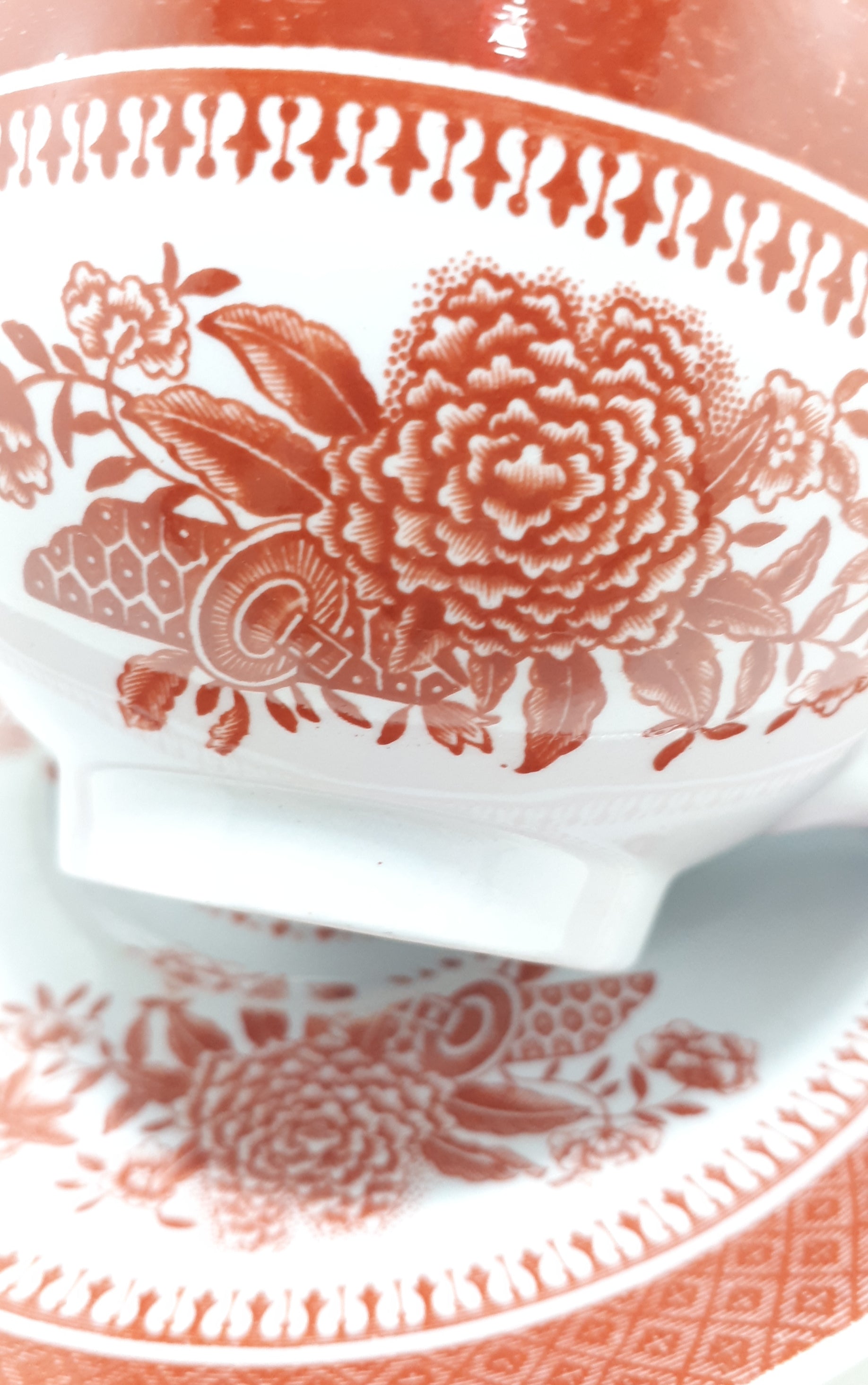 Spode Fine Stone Fitzhugh Red Patterned Tea Duo