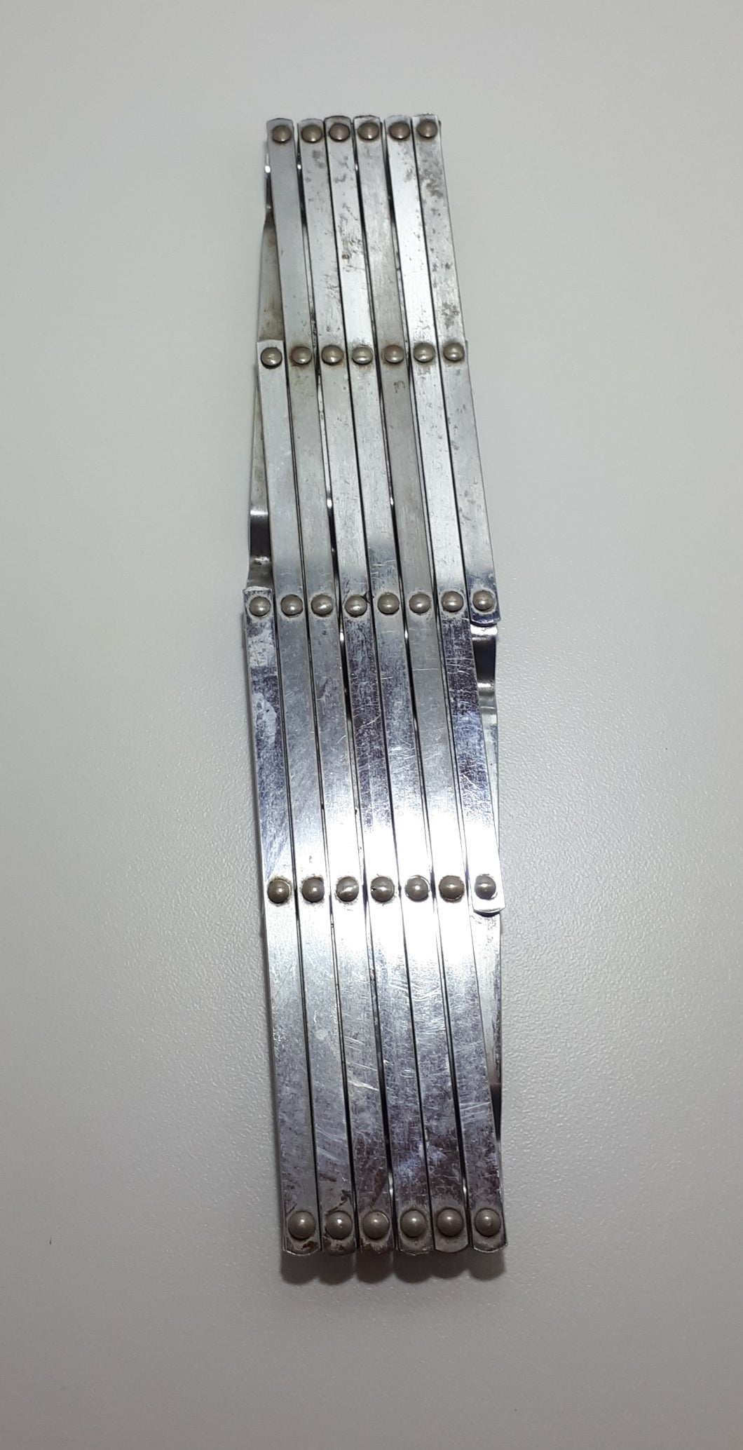 Expandable Stainless Steel Kitchen Trivet (Pot Or Dish Rest)