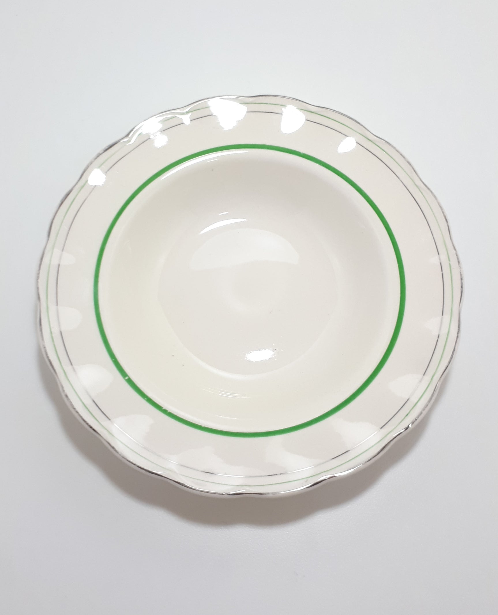 Vintage (1936-1954) W.H. Grindley & Co., Tunstall Large Soup Bowl - Deco Ware Creampetal - Bolton Pattern