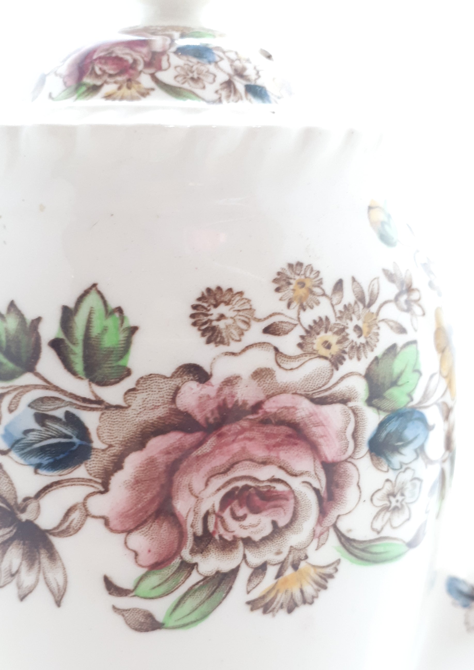 1935-1950 Johnson Bros. Windsor Ware Porcelain Coffee / Tea Pot – Garden Bouquet Pattern