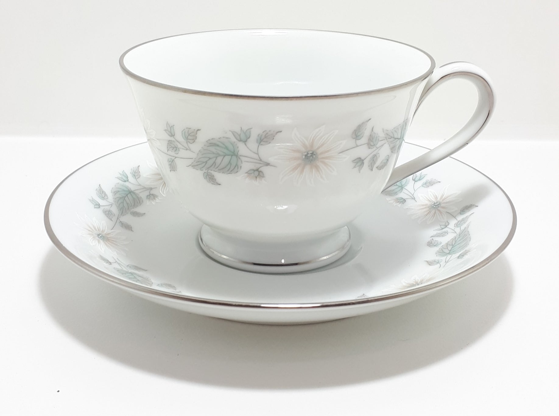 Fine Porcelain Noritake Tea Duo – Wellesley Pattern 6214