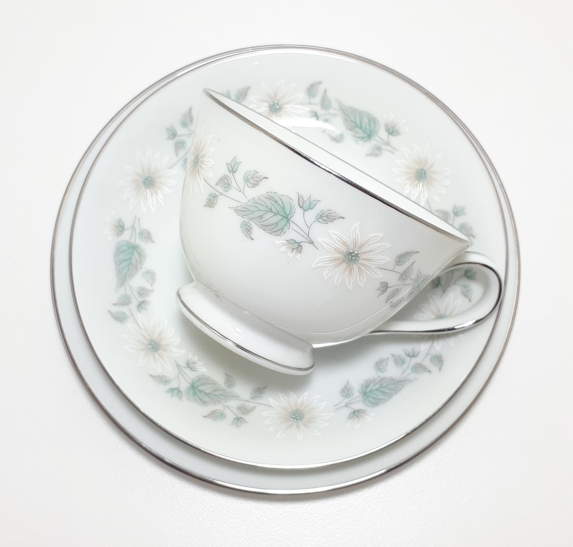 Fine Porcelain Noritake Tea Trio – Wellesley Pattern 6214