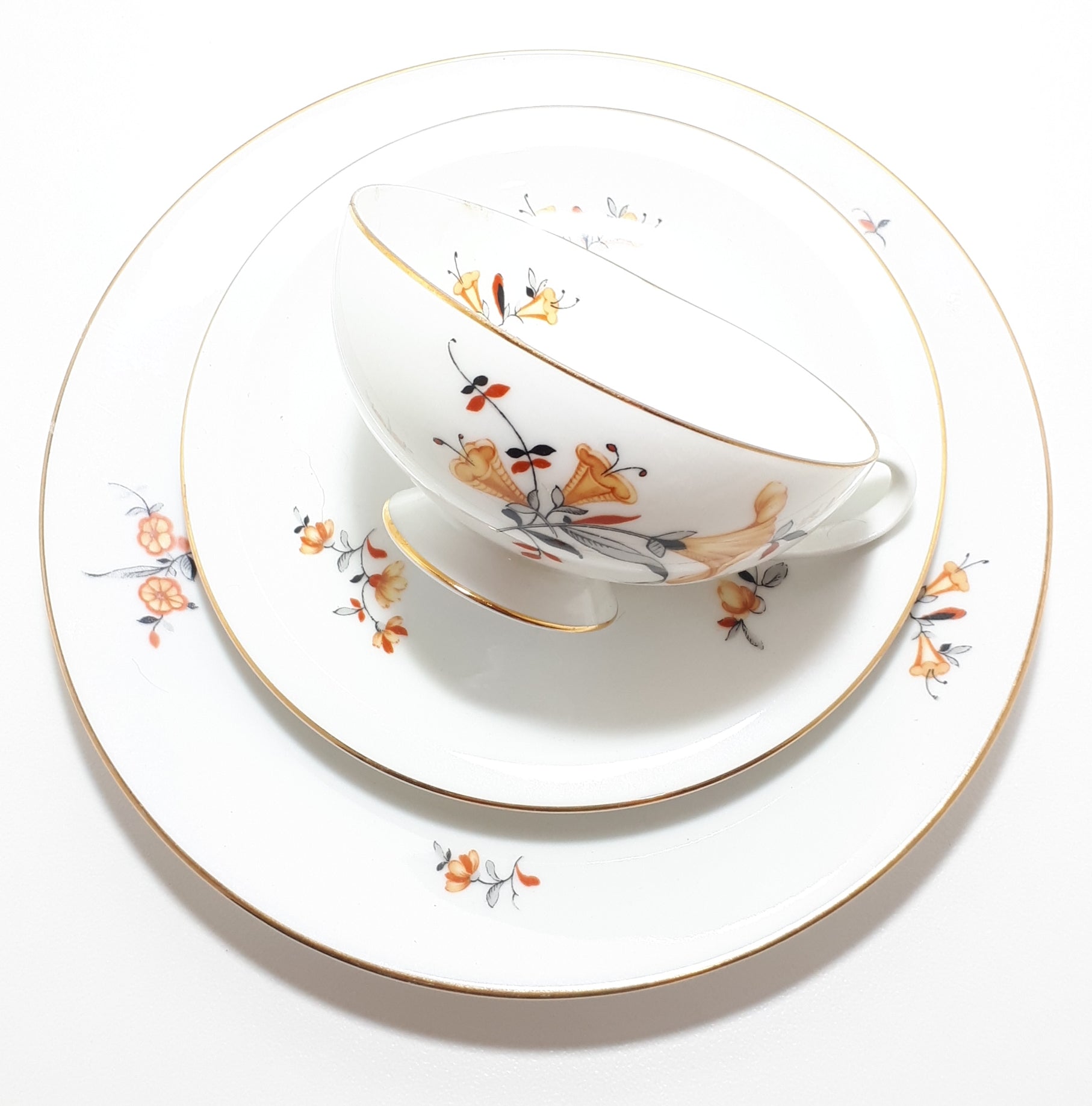1930’s Delicate Porcelain Koniglich Bavarian Tea Trio – Laguna Pattern