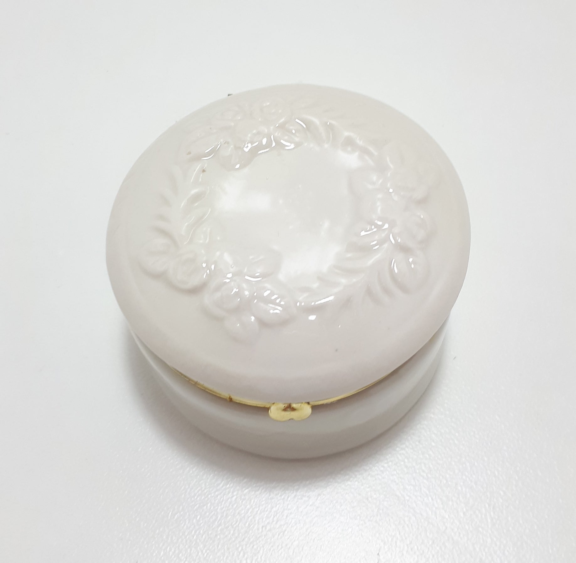 Heavily Glazed Porcelain Ring Box With Gold Collar & Hinged Lid