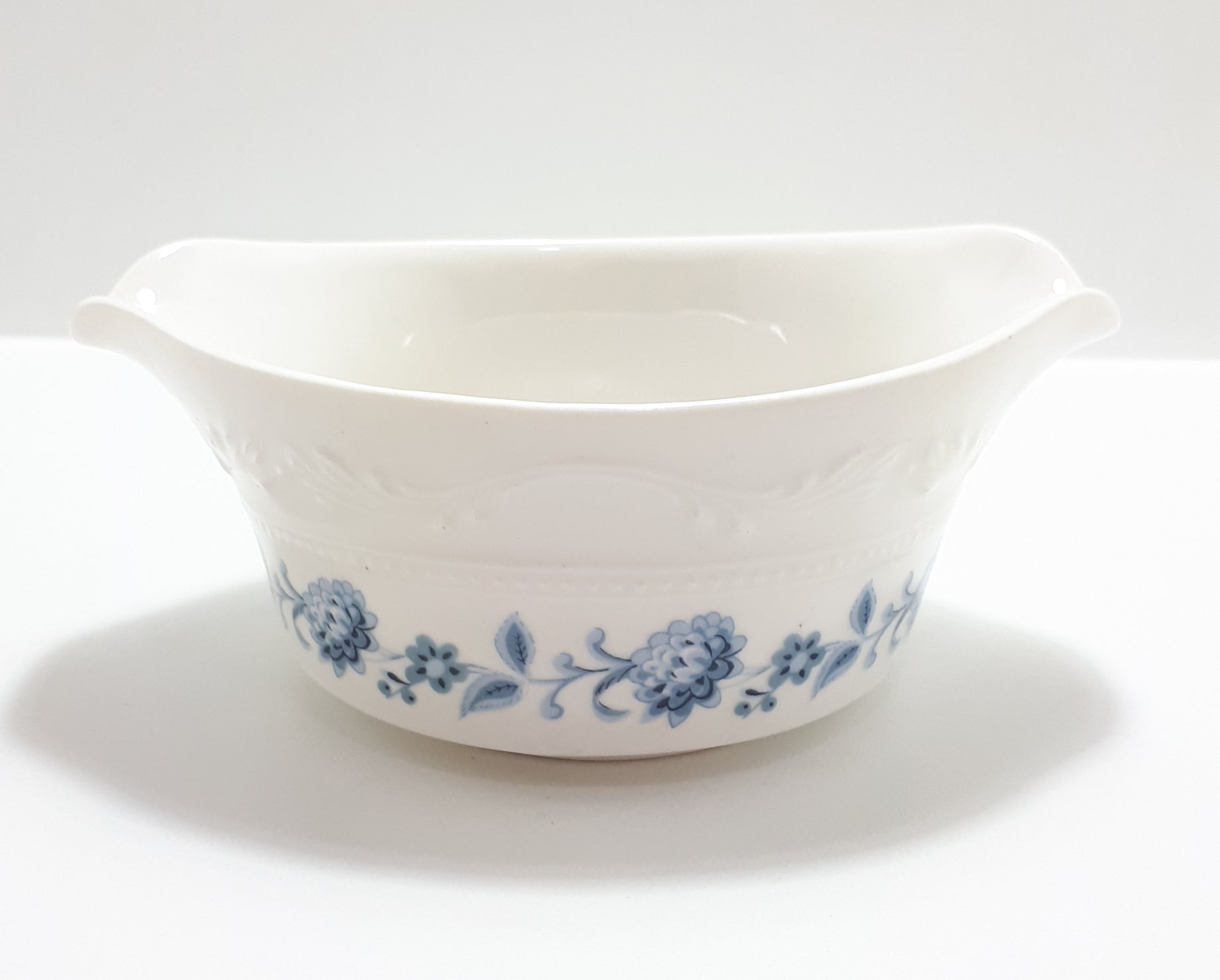 La Rochelle Fine China RSA Blue Danube Gravy / Sauce Boat