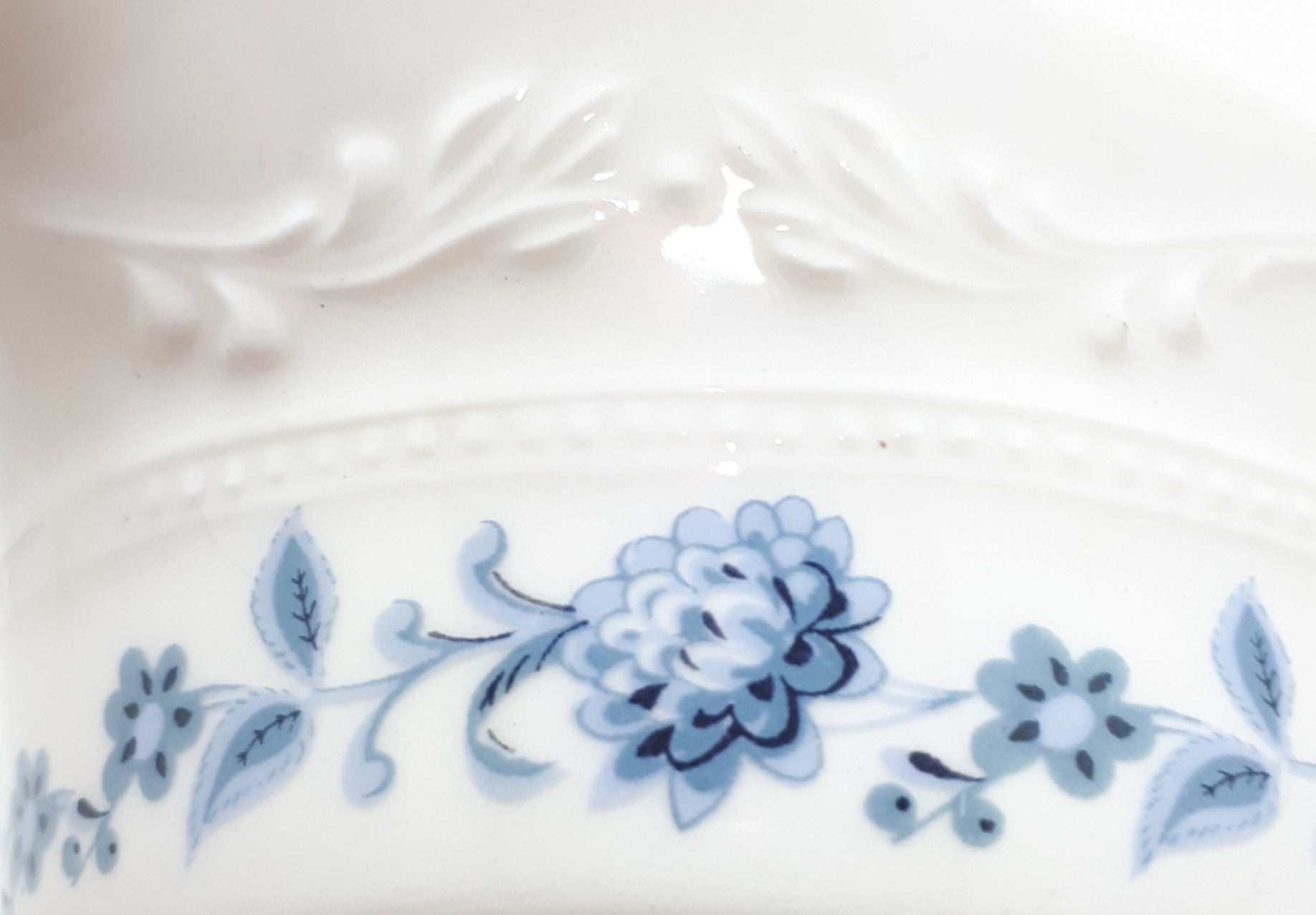 La Rochelle Fine China RSA Blue Danube Gravy / Sauce Boat