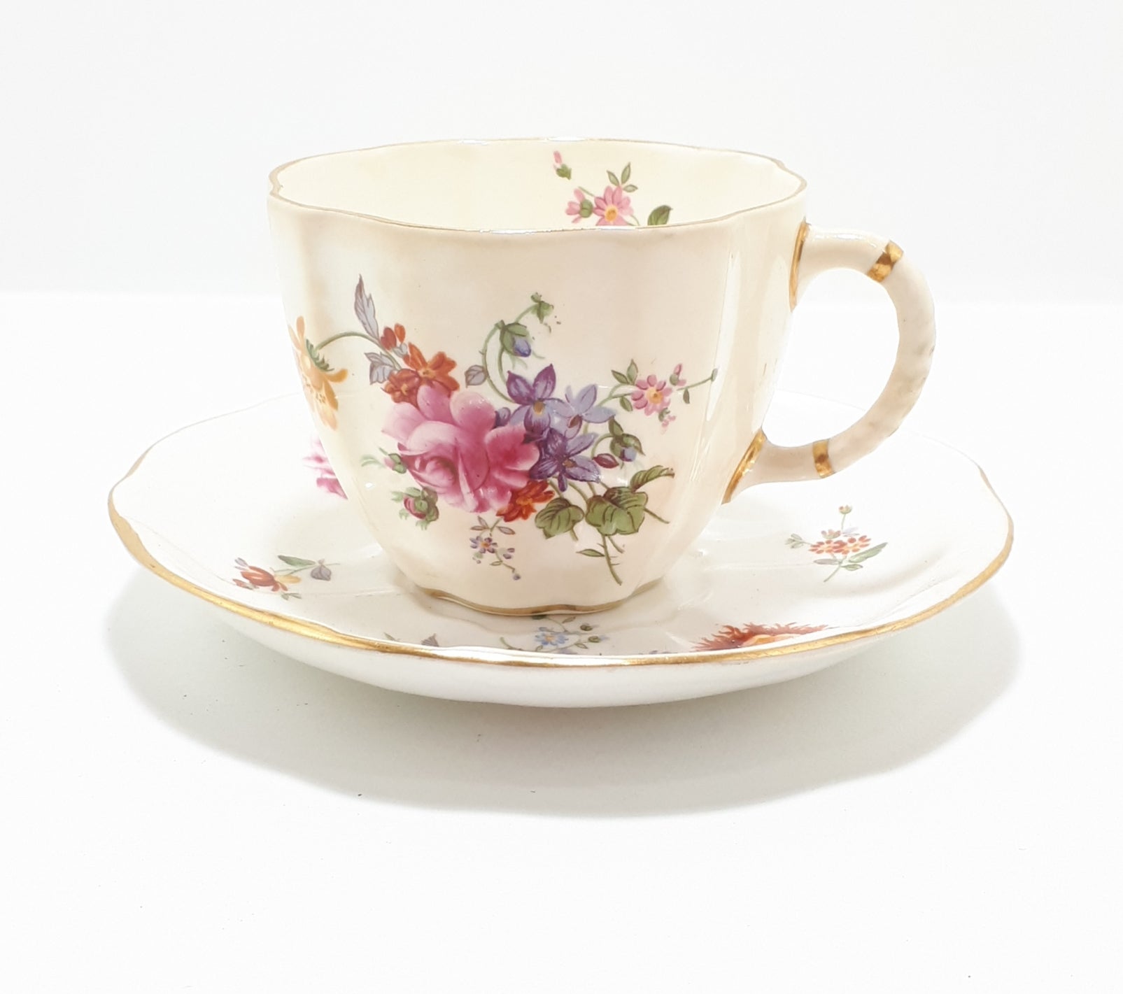 Rare Wartime Production Royal Crown Derby Fine Porcelain Tea Duo – 1940 – 1945 Green Back Stamp – Derby Posies Pattern