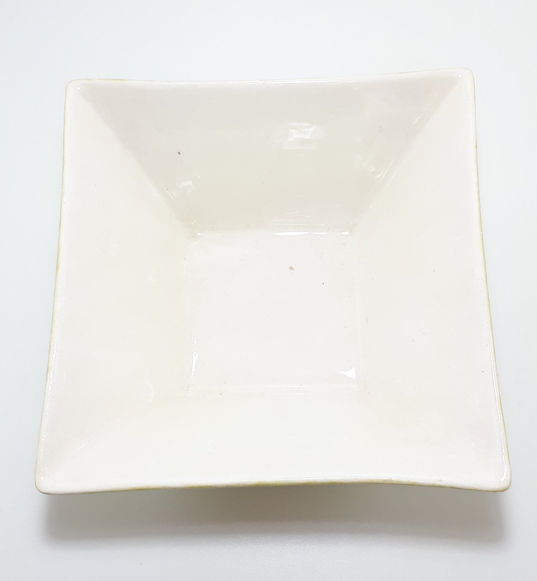 Large & Heavy Hand Decorated Under Glaze Ceramic Salad / Fruit Bowl – Pear Green