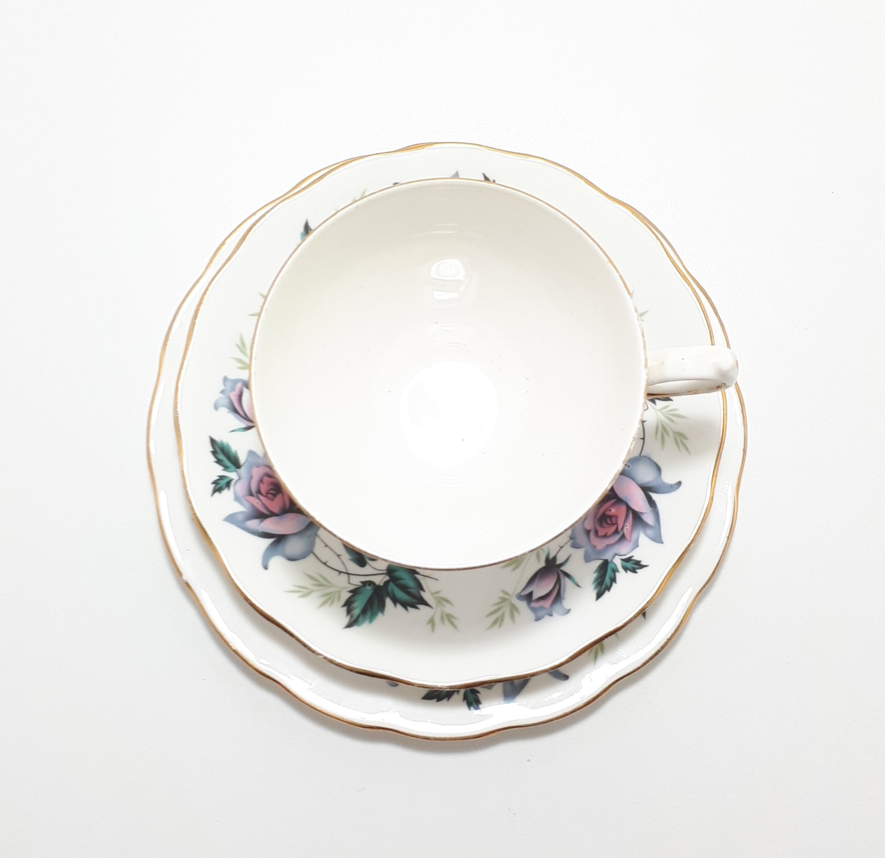 Queen Anne Bone China (Ridgway Potteries Ltd) Tea Trio – Pattern Unknown