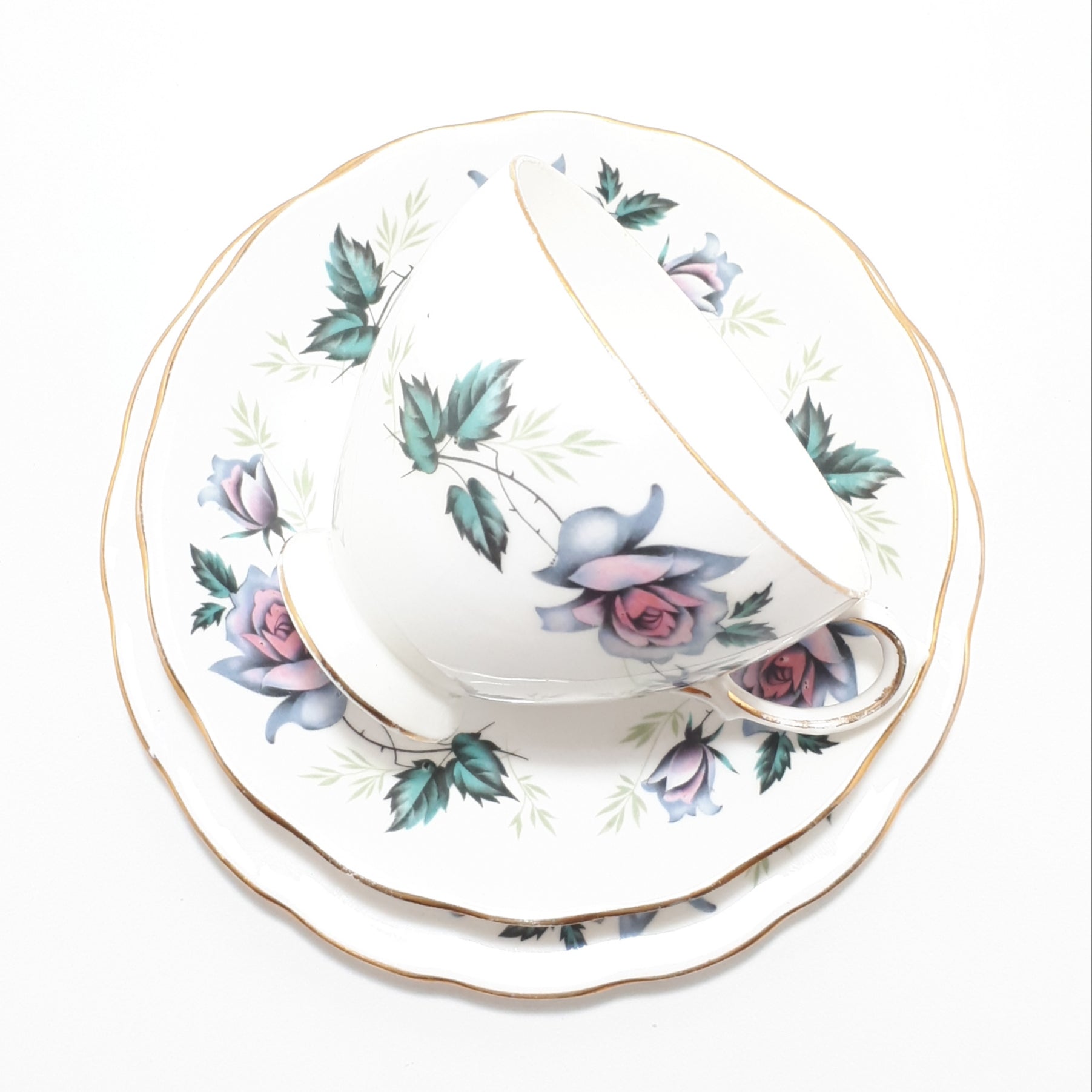 Queen Anne Bone China (Ridgway Potteries Ltd) Tea Trio – Pattern Unknown