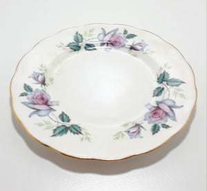Queen Anne Bone China (Ridgway Potteries Ltd) Tea Plate – Pattern Unknown