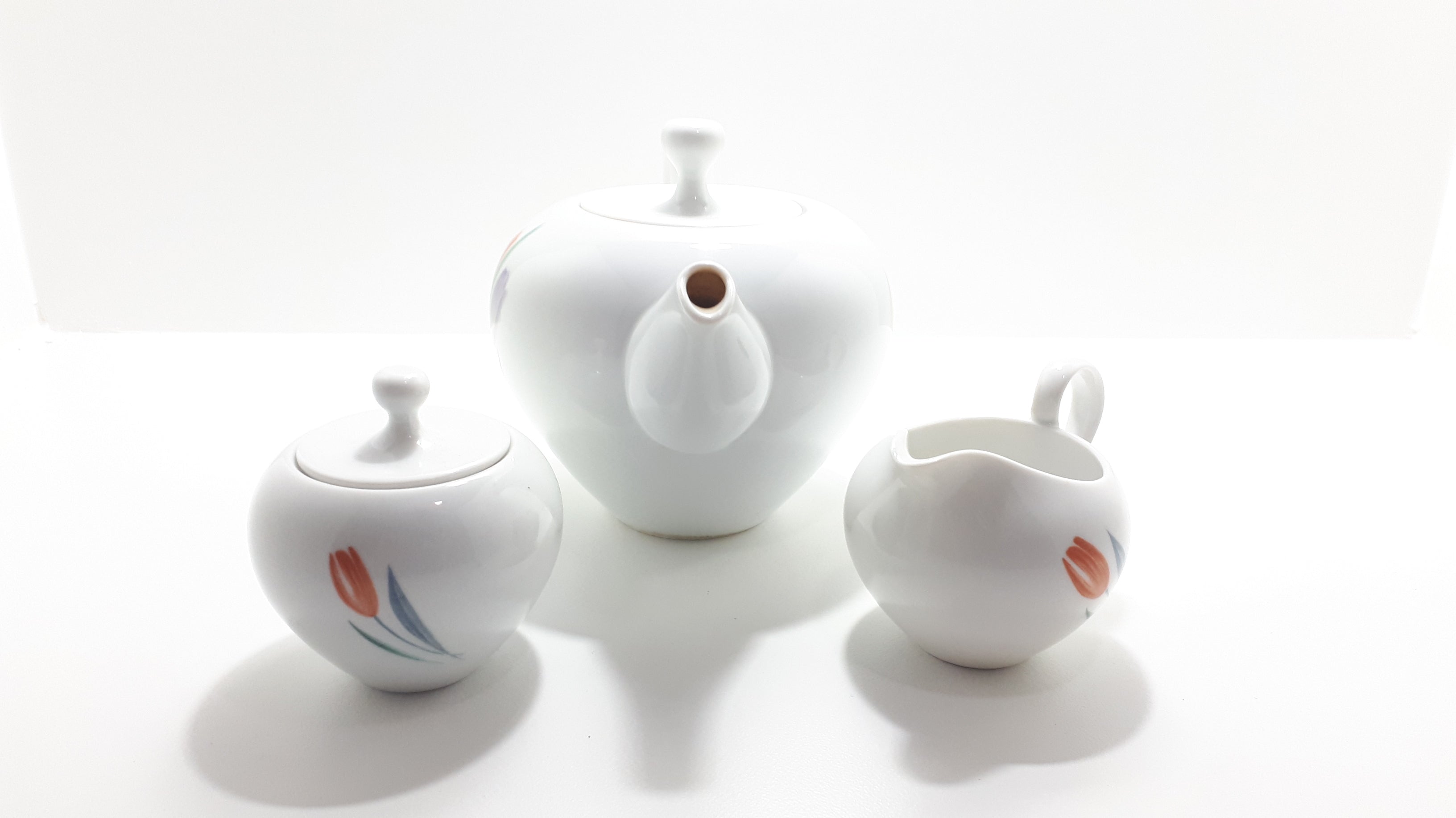 An Exquisite Find & Highly Collectable – Thomas (Rosenthal Germany) Eva Zeisel Tea Set – Tea Pot, Creamer & Sugar Bowl