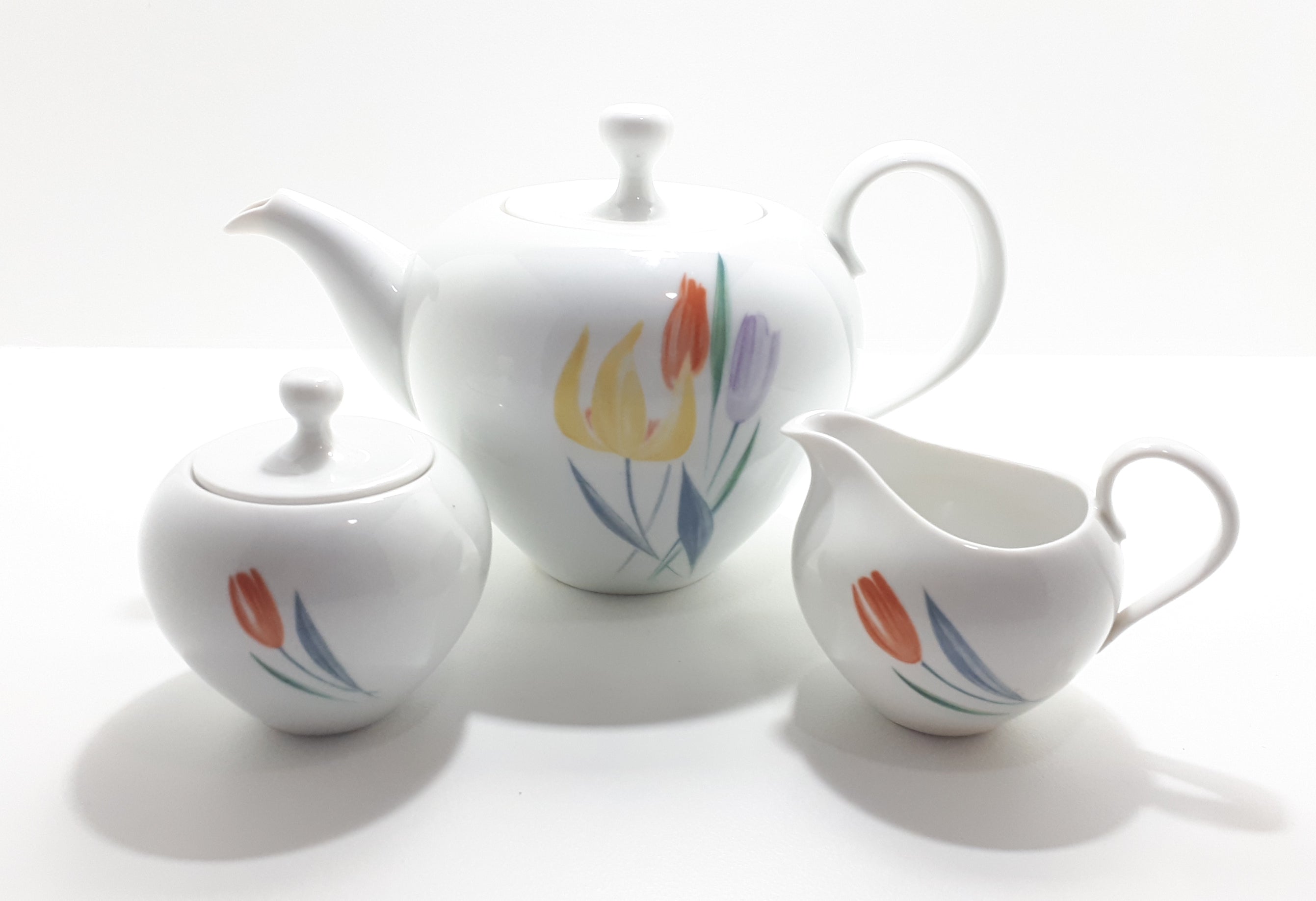 An Exquisite Find & Highly Collectable – Thomas (Rosenthal Germany) Eva Zeisel Tea Set – Tea Pot, Creamer & Sugar Bowl
