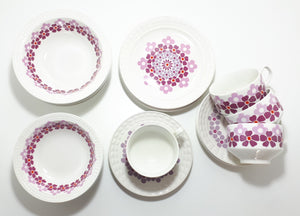 Retro 20 Piece Spanish Pontesa Porcelain Breakfast Set